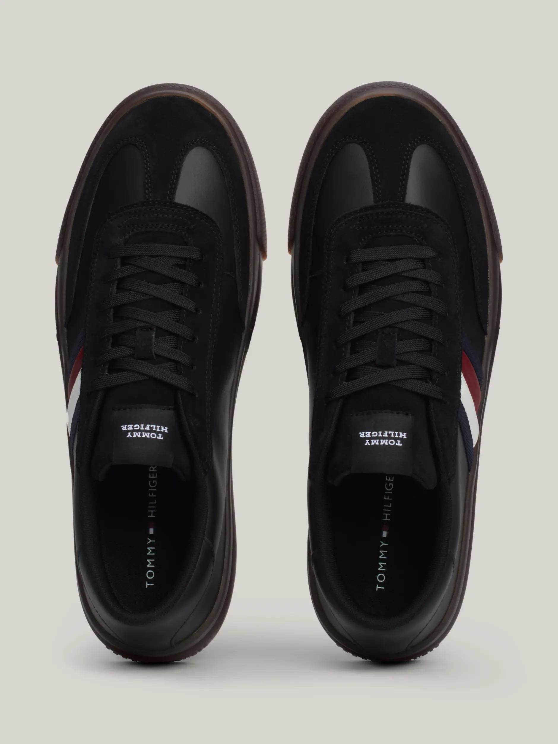 Sneakersy*Tommy Hilfiger Skórzane Tenisówki Z Sygnowaną Taśmą BLACK