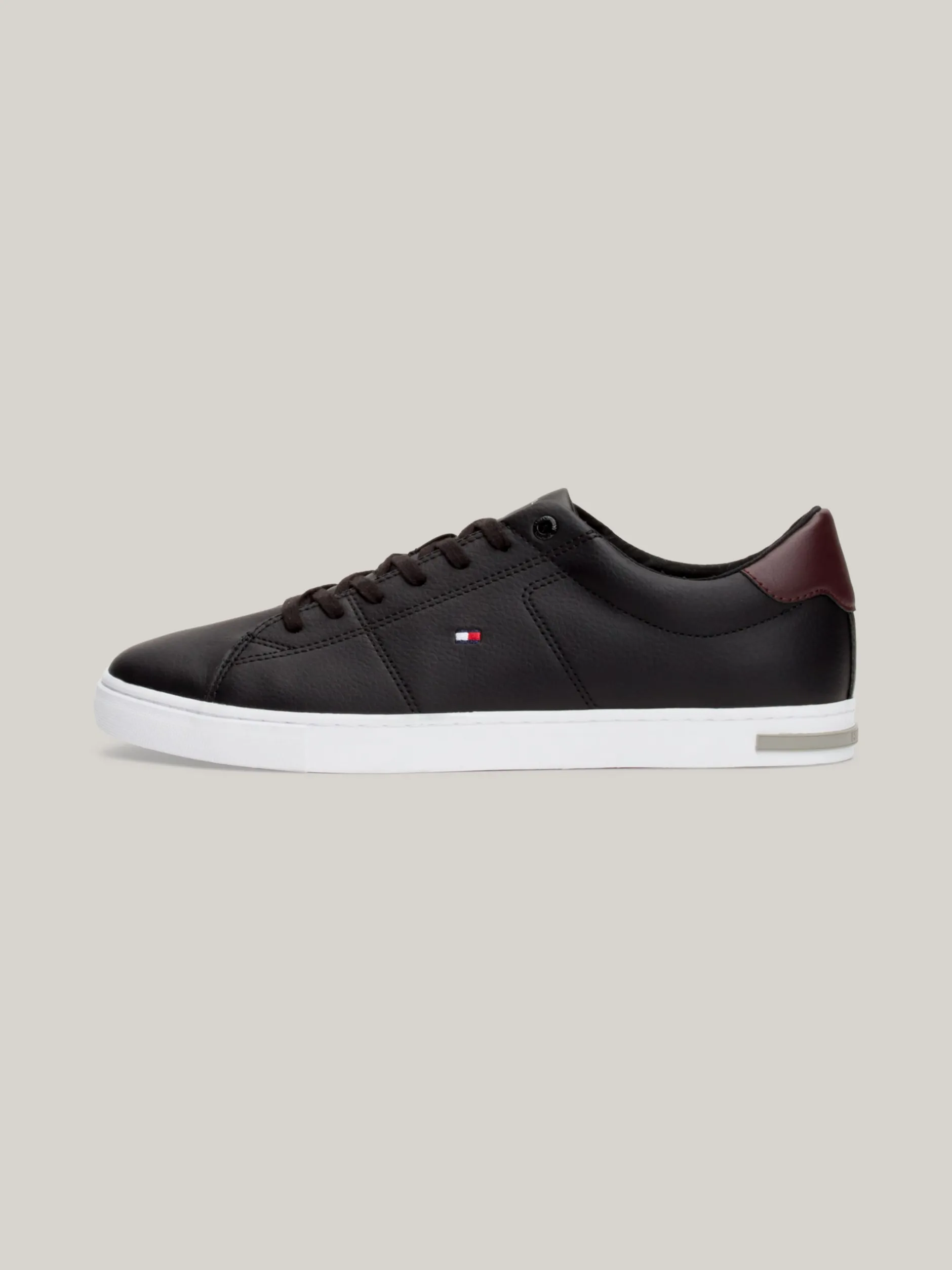 Sneakersy*Tommy Hilfiger Skórzane Tenisówki Z Wulkanizowaną Podeszwą BLACK