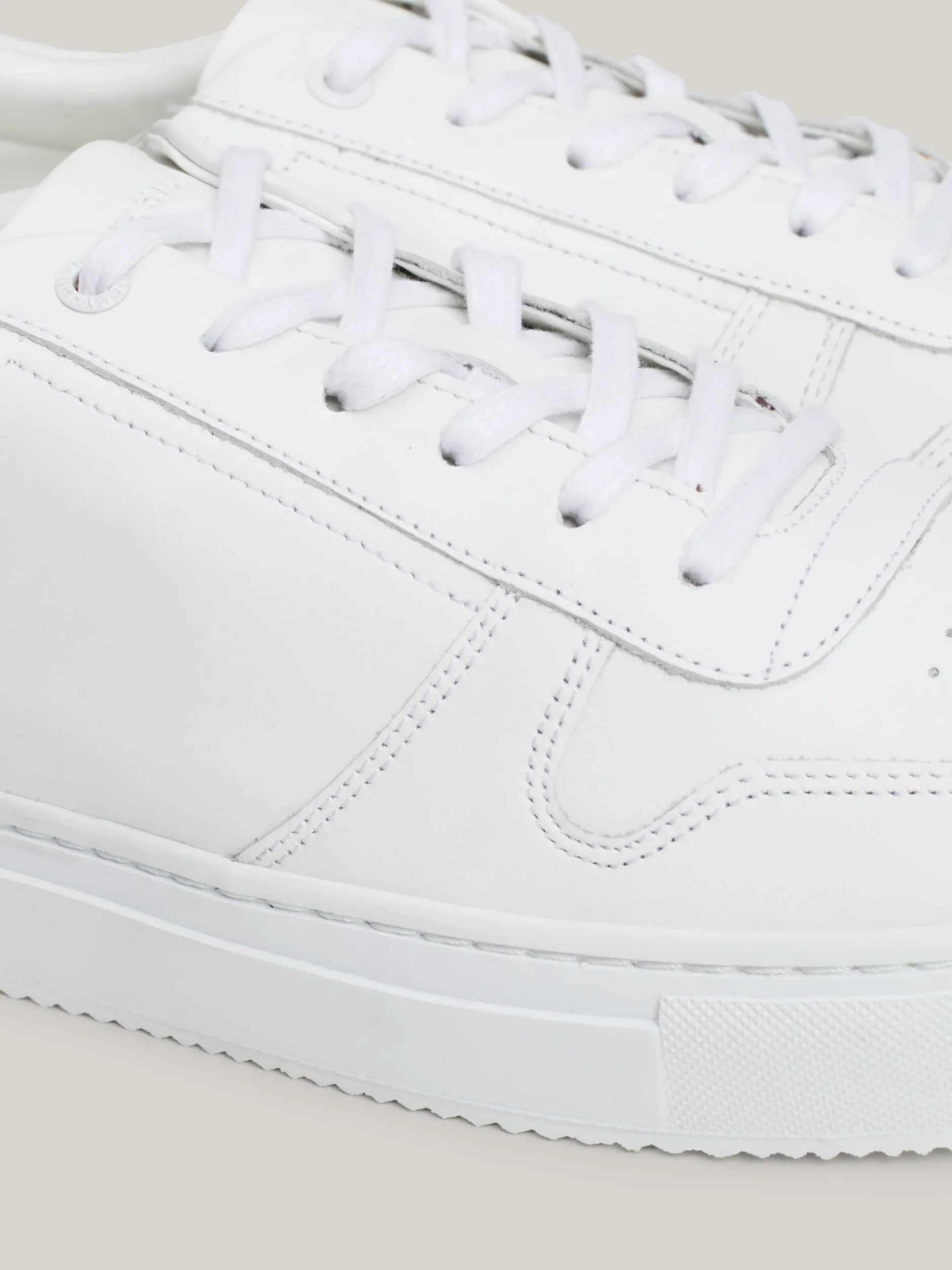 White Trainers|Sneakersy*Tommy Hilfiger Skórzane Tenisówki Z Wytłoczonym Logo WHITE