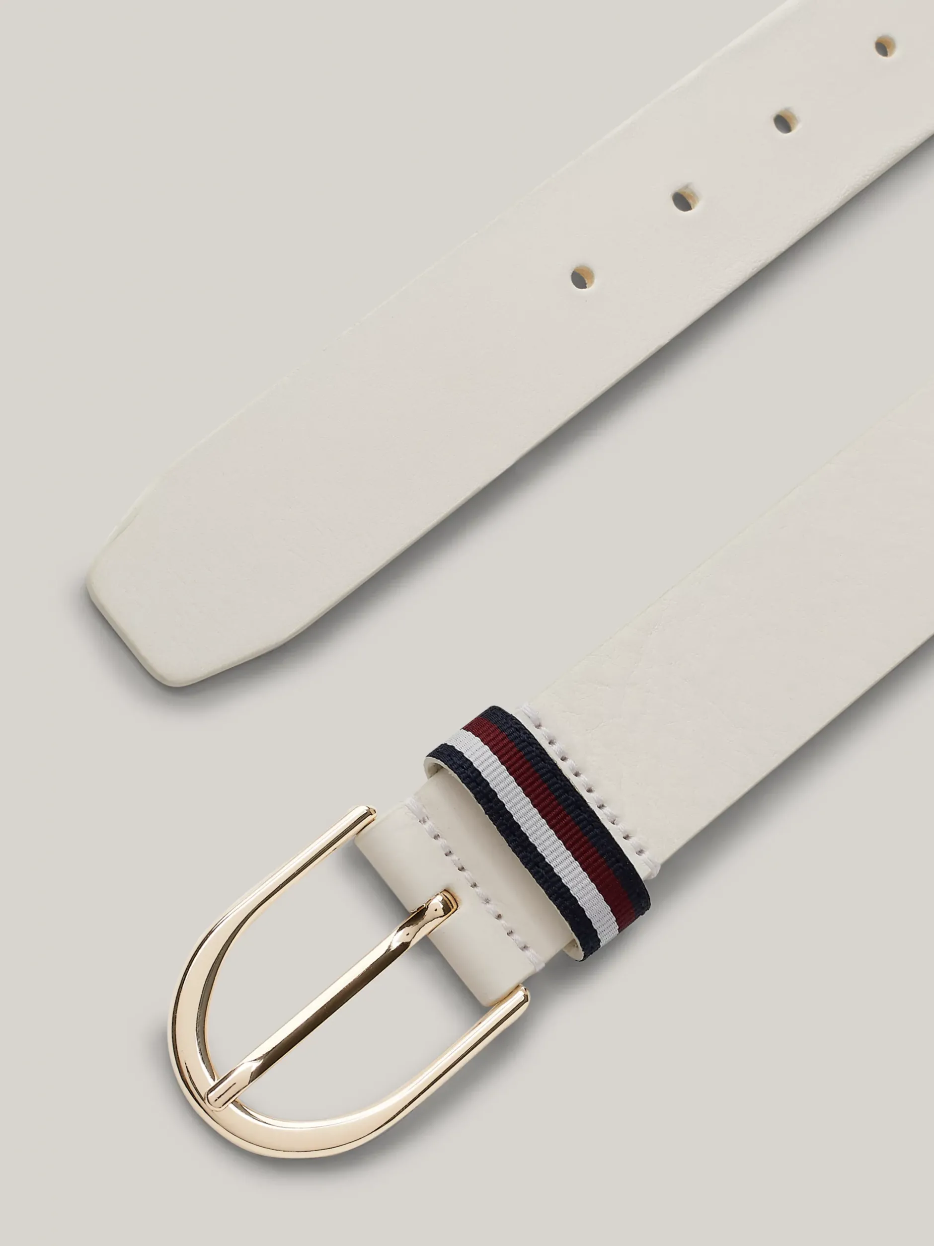 Paski*Tommy Hilfiger Skórzany Pasek Corporate Z Okrągłą Sprzączką ANCIENT WHITE