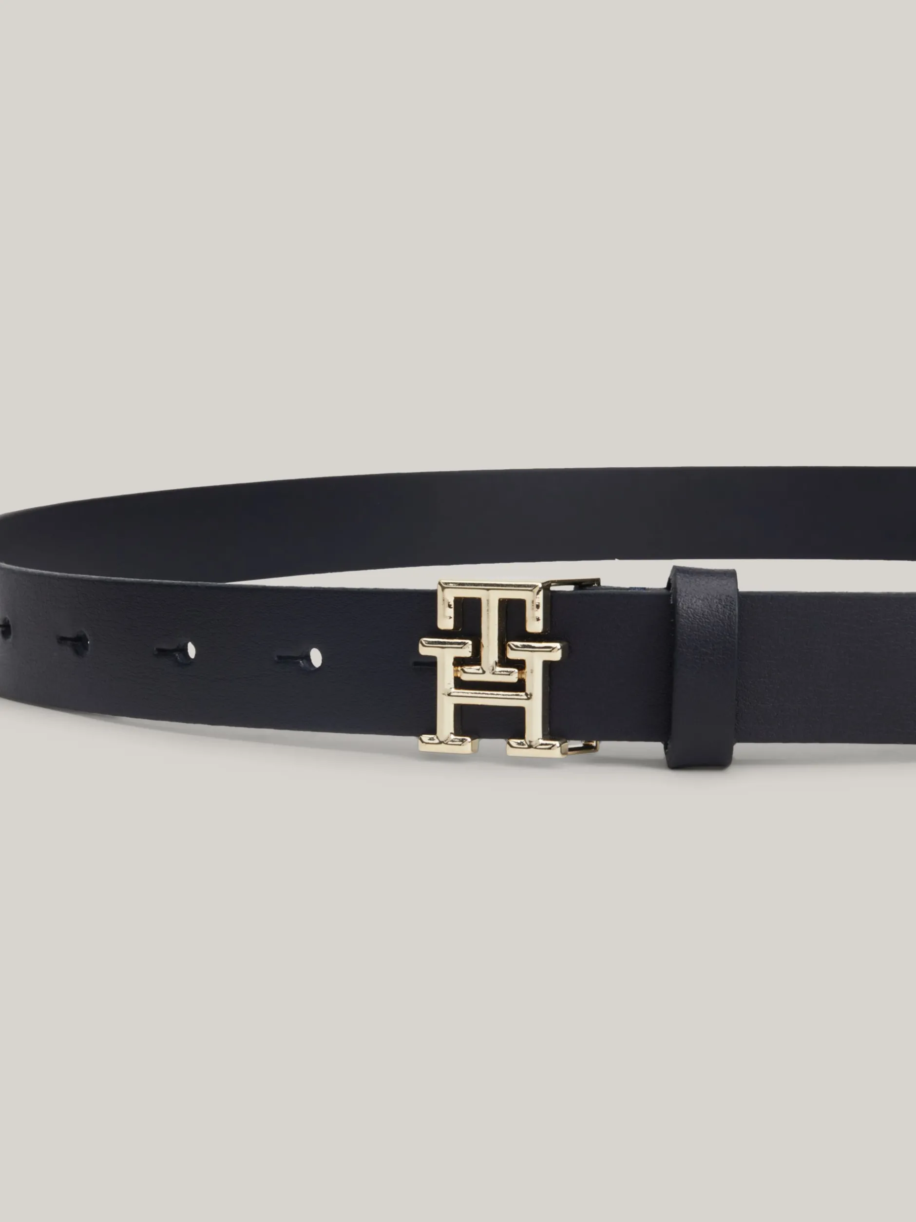 Paski*Tommy Hilfiger Skórzany Pasek TH Emblem Z Plakietką SPACE BLUE