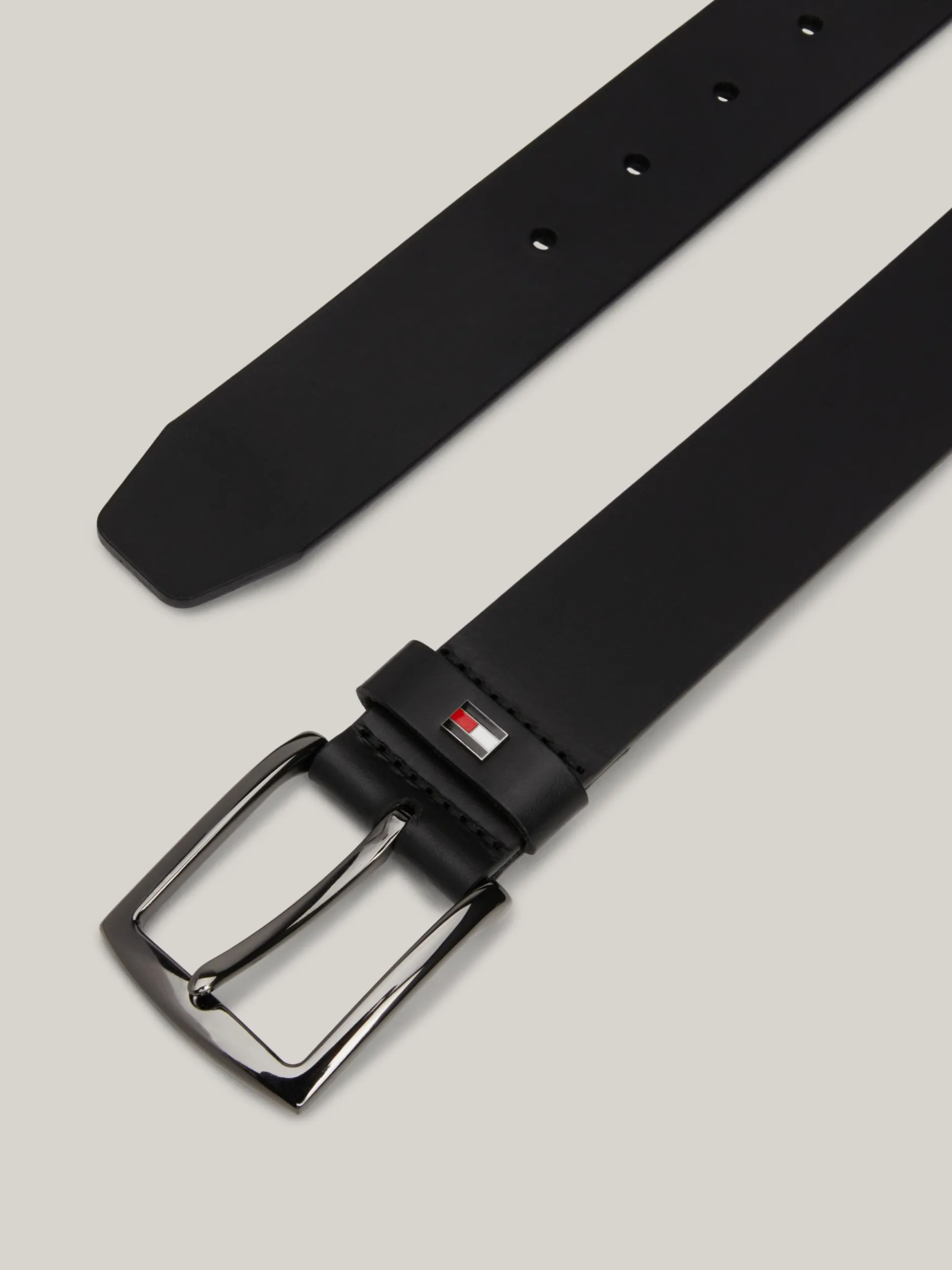 Paski*Tommy Hilfiger Skórzany Pasek Z Emaliowaną Flagą BLACK