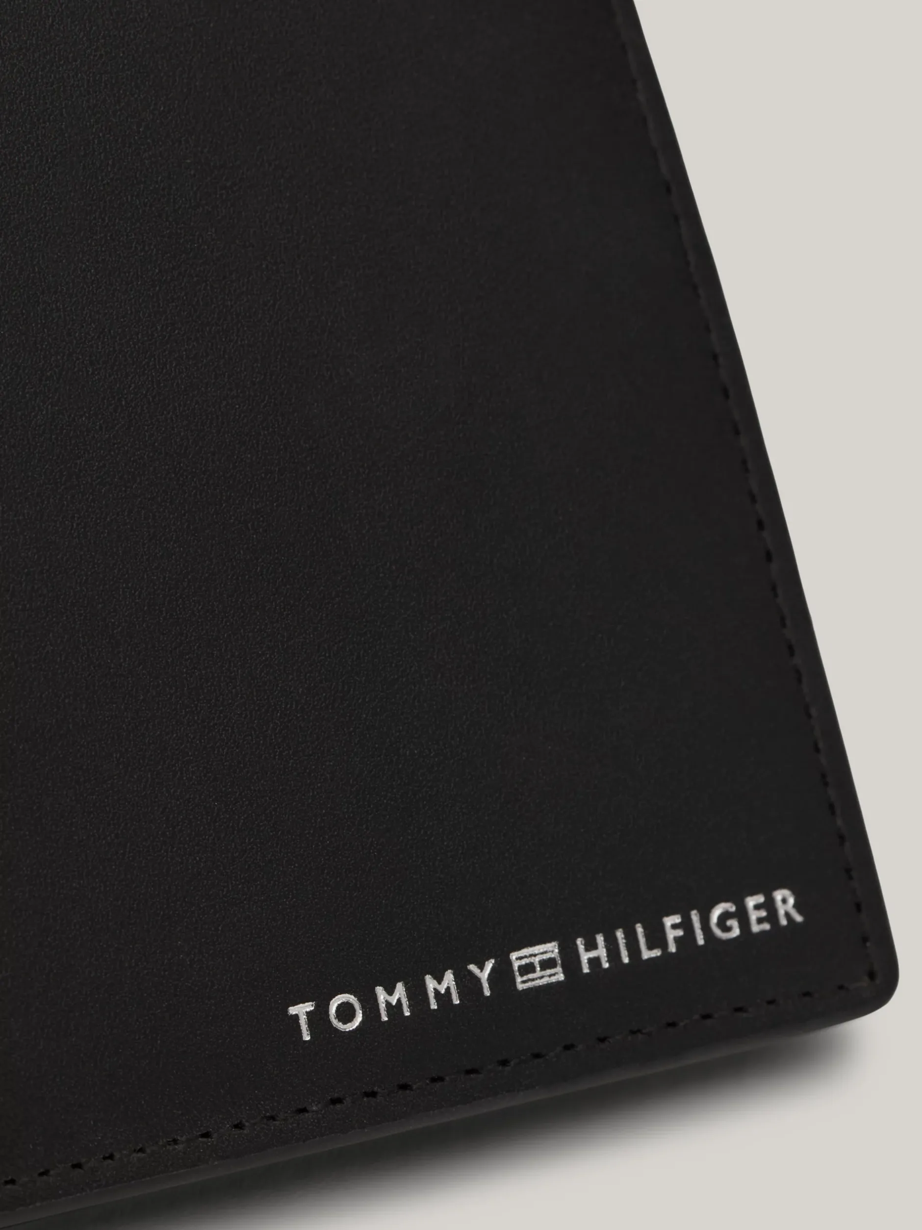 Portfele & Breloczki Do Kluczy*Tommy Hilfiger Skórzany Portfel Casual Na Karty I Bilon BLACK