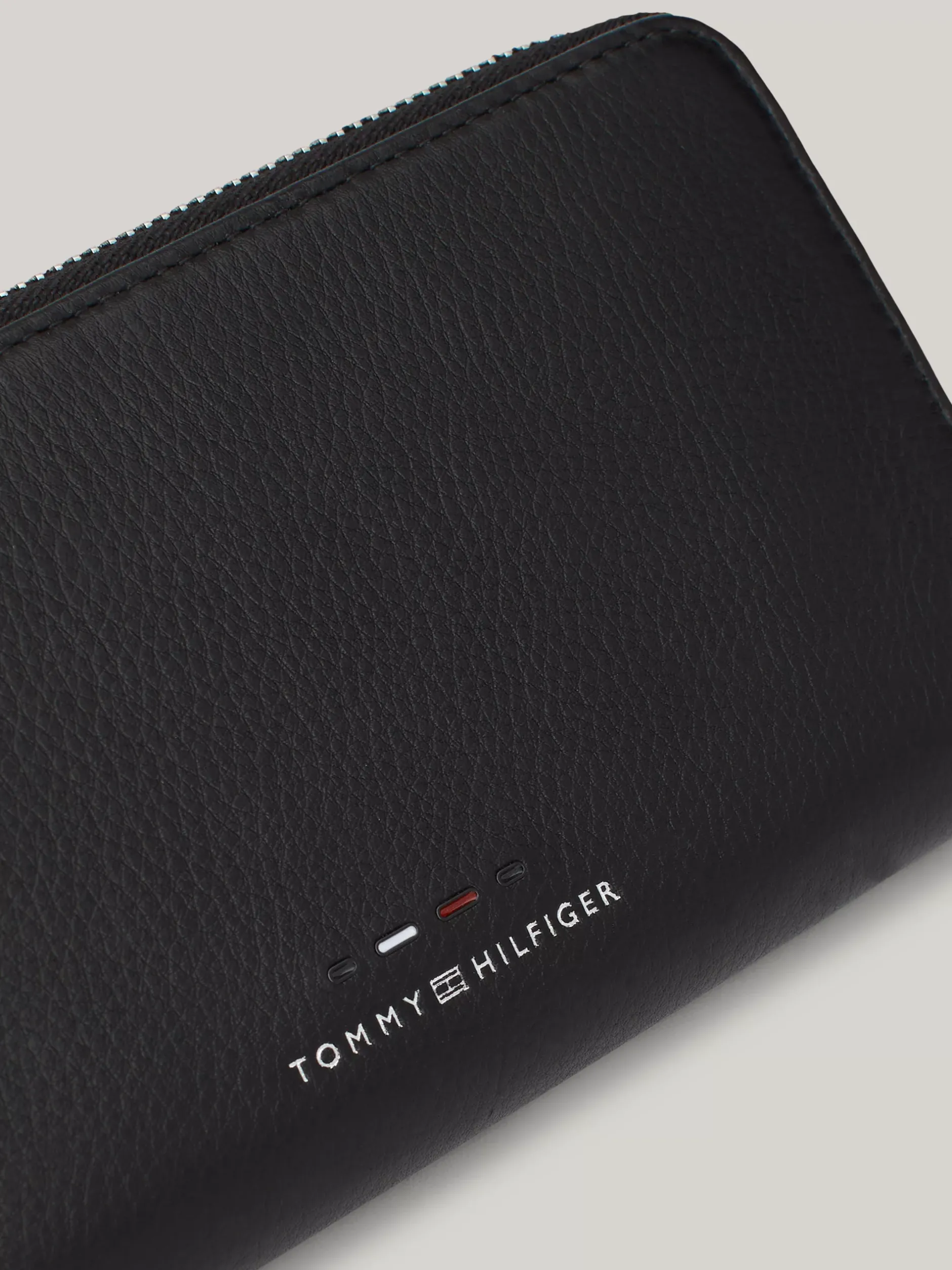 Portfele & Breloczki Do Kluczy*Tommy Hilfiger Skórzany Portfel Premium Z Zapięciem Na Zamek BLACK