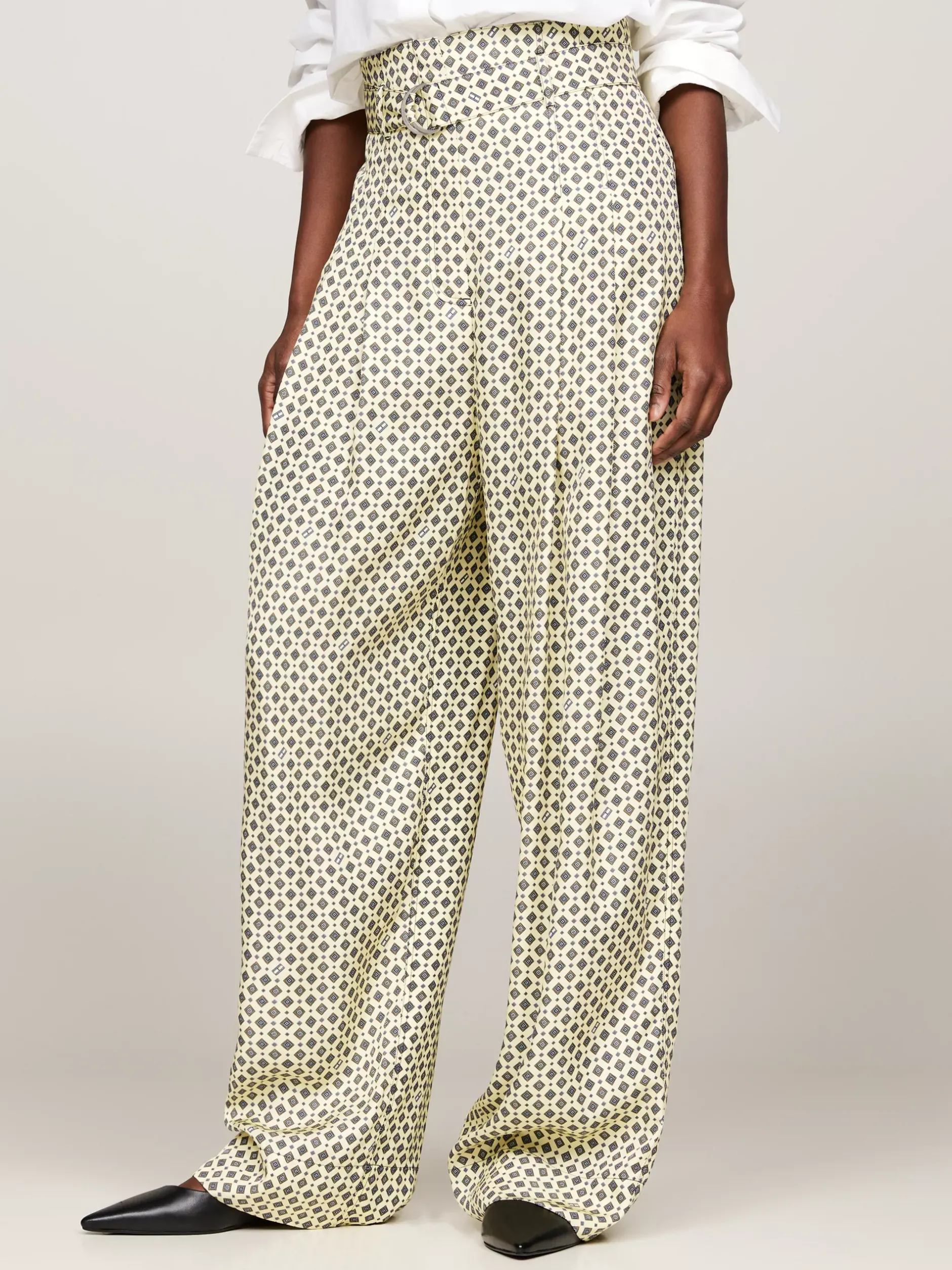 Spodnie*Tommy Hilfiger Spodnie O Luźnym Kroju W Apaszkowy Wzór Curve HERITAGE FOULARD/ LEMON ZEST