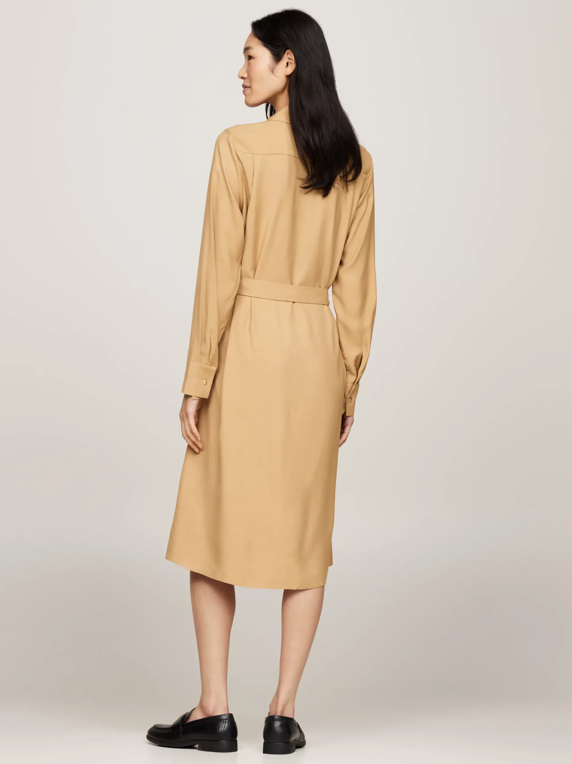 Sukienki*Tommy Hilfiger Sukienka Koszulowa Midi Z Paskiem CLASSIC KHAKI