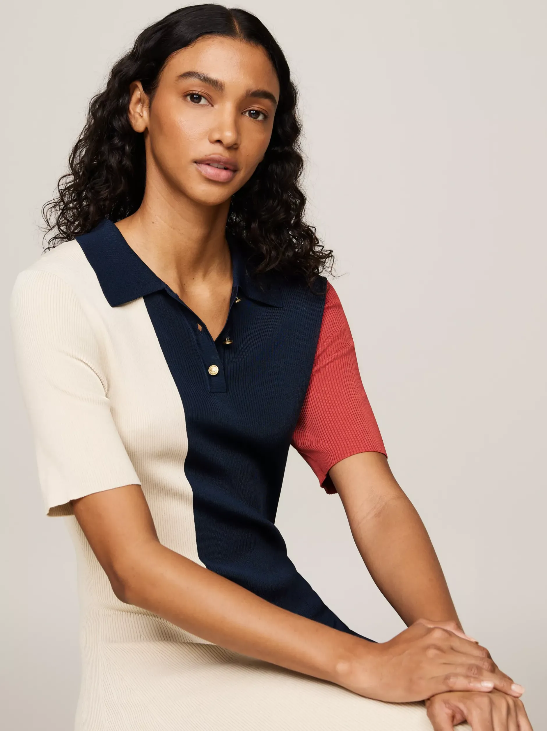 Sukienki*Tommy Hilfiger Sukienka O Wąskim Kroju GLOBAL STP/ COLOR BLOCKED