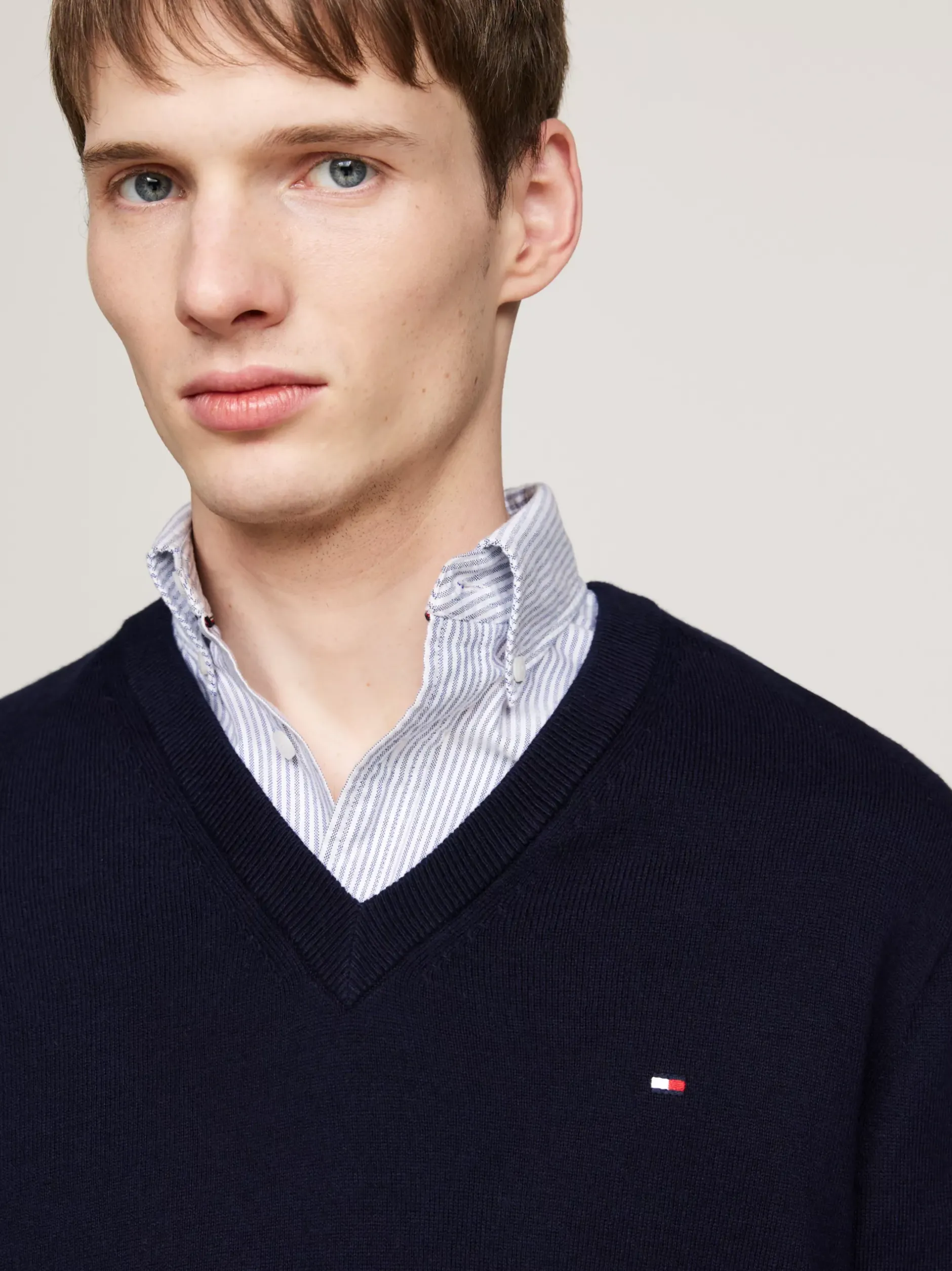 Swetry|Dzianina*Tommy Hilfiger Sweter Z Dekoltem W Szpic Z Kaszmirem DESERT SKY