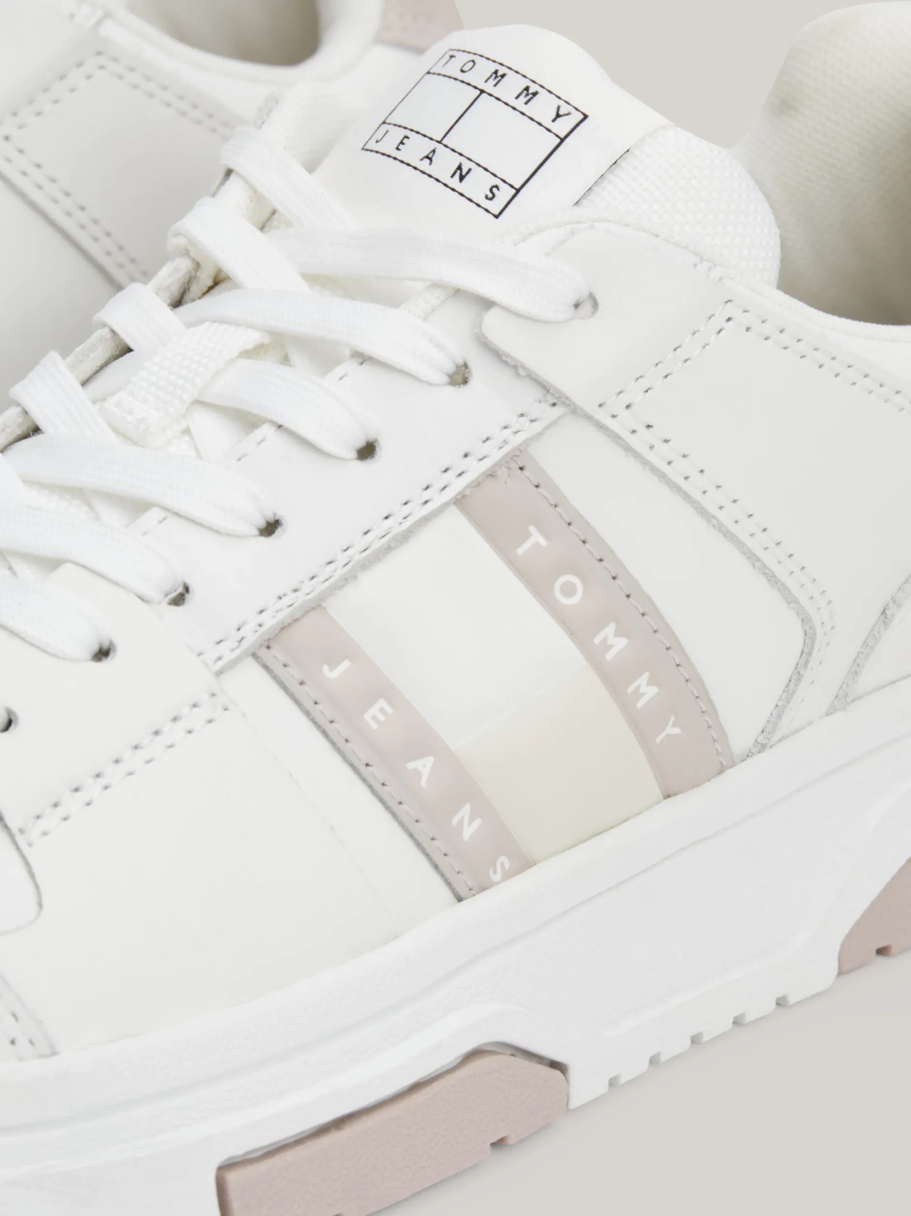 Sneakersy*Tommy Hilfiger Sznurowane Buty Sportowe Brooklyn DRIFTY DUNES