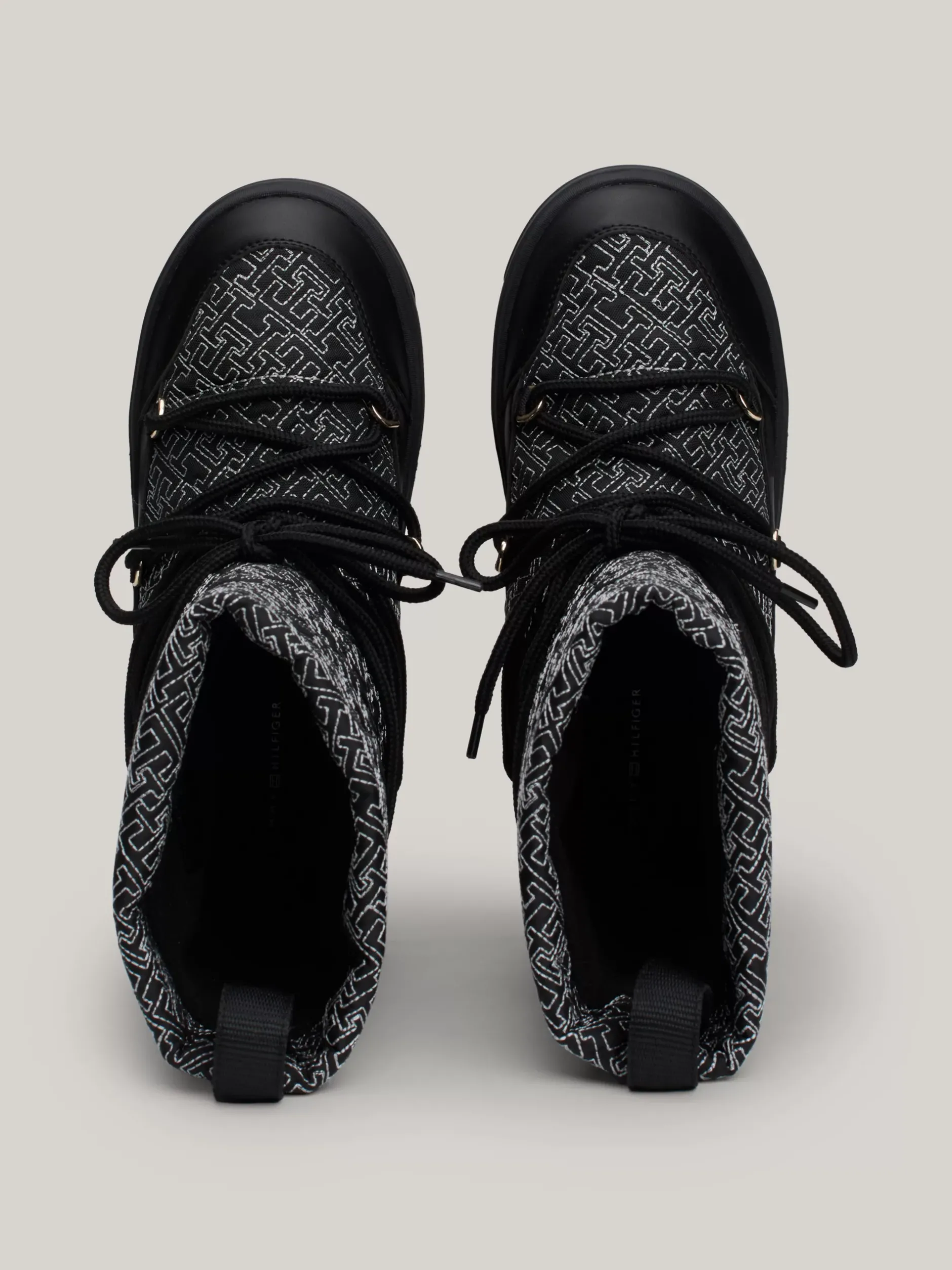 Botki*Tommy Hilfiger Sznurowane śniegowce TH Monogram BLACK