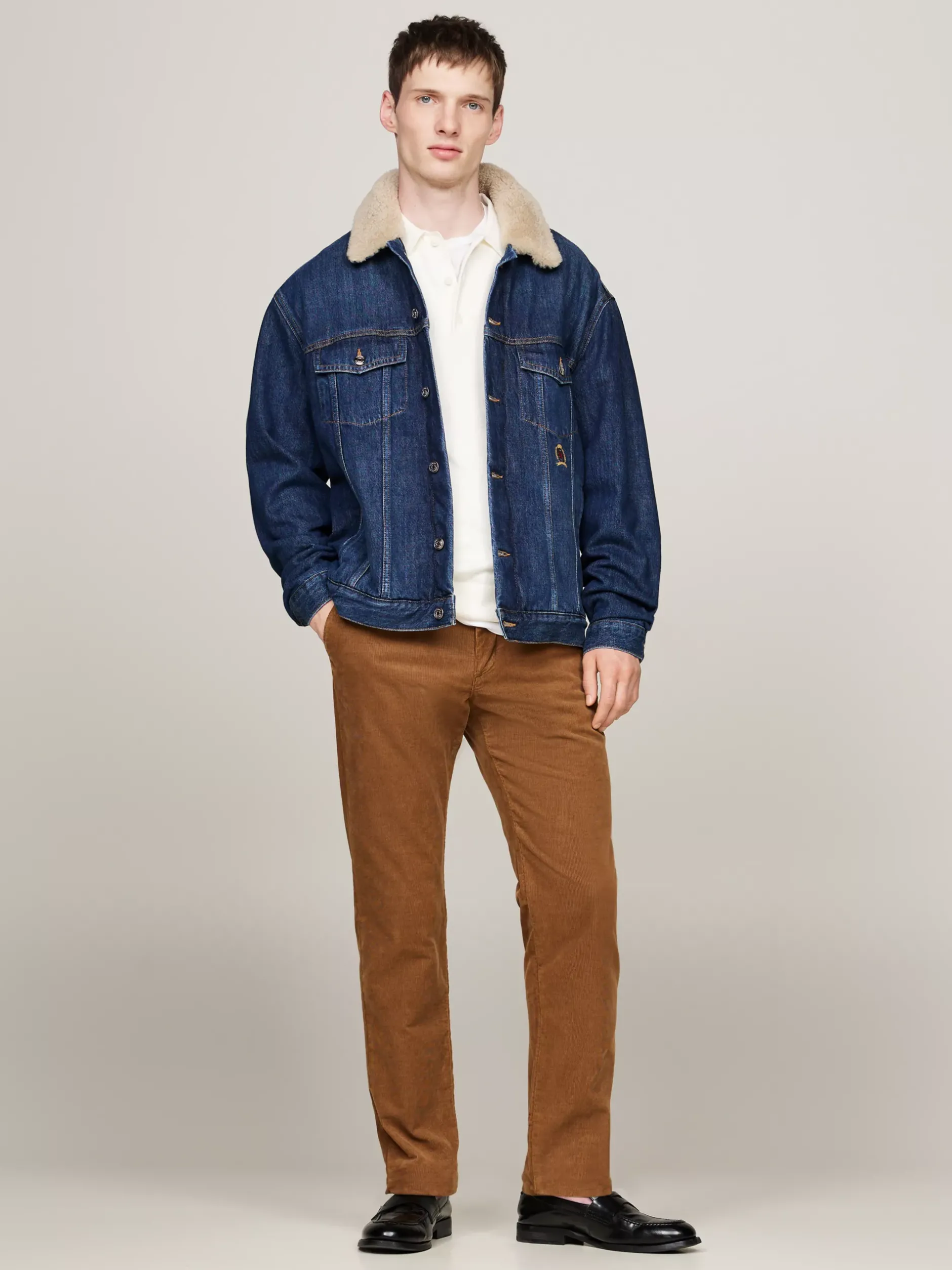 Spodnie*Tommy Hilfiger Sztruksowe Chinosy Z Bawełny Ze Stretchem HIGHLAND KHAKI