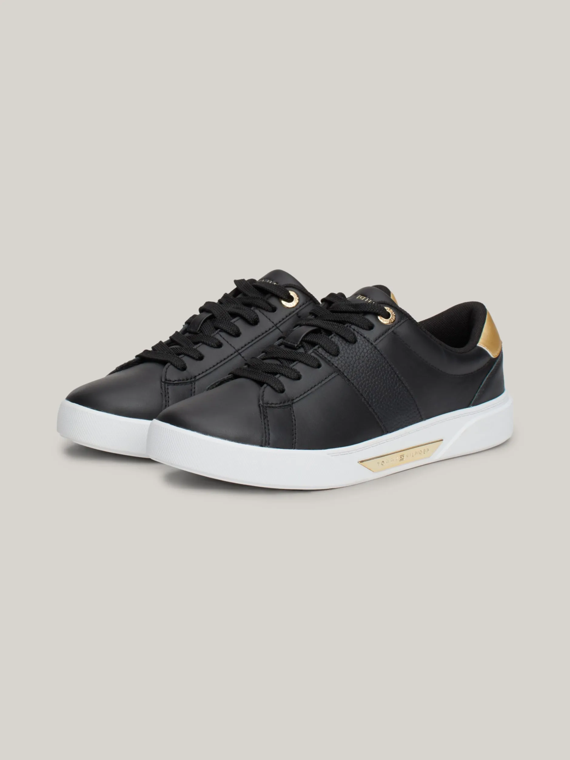 Sneakersy*Tommy Hilfiger Szykowne Skórzane Buty Sportowe BLACK