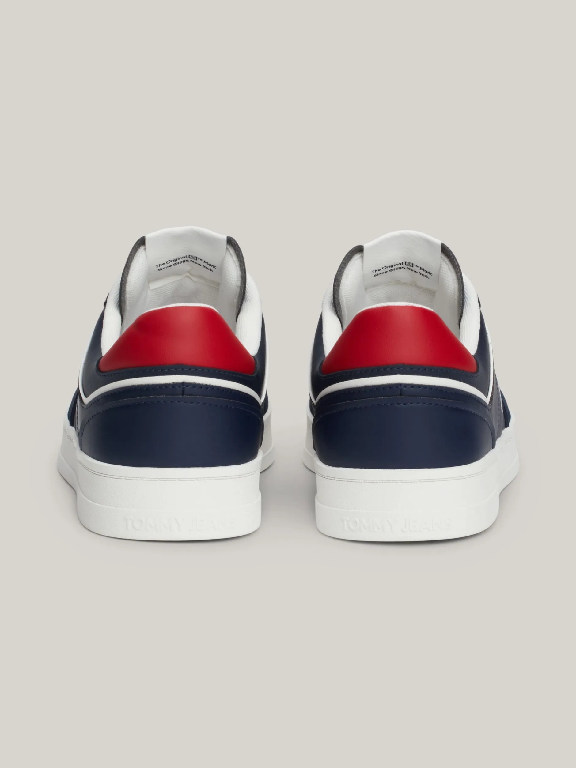 Sneakersy*Tommy Hilfiger Tenisówki The Greenwich Z Kolorowymi Akcentami RWB