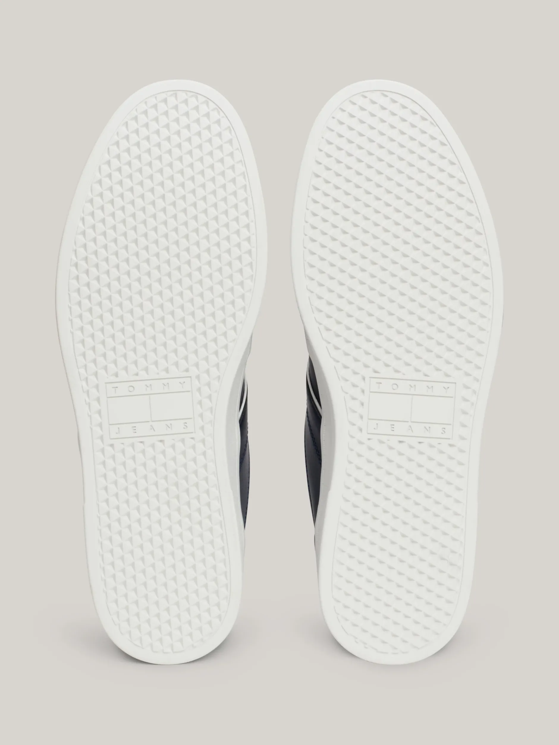 Sneakersy*Tommy Hilfiger Tenisówki The Greenwich Z Kolorowymi Akcentami RWB
