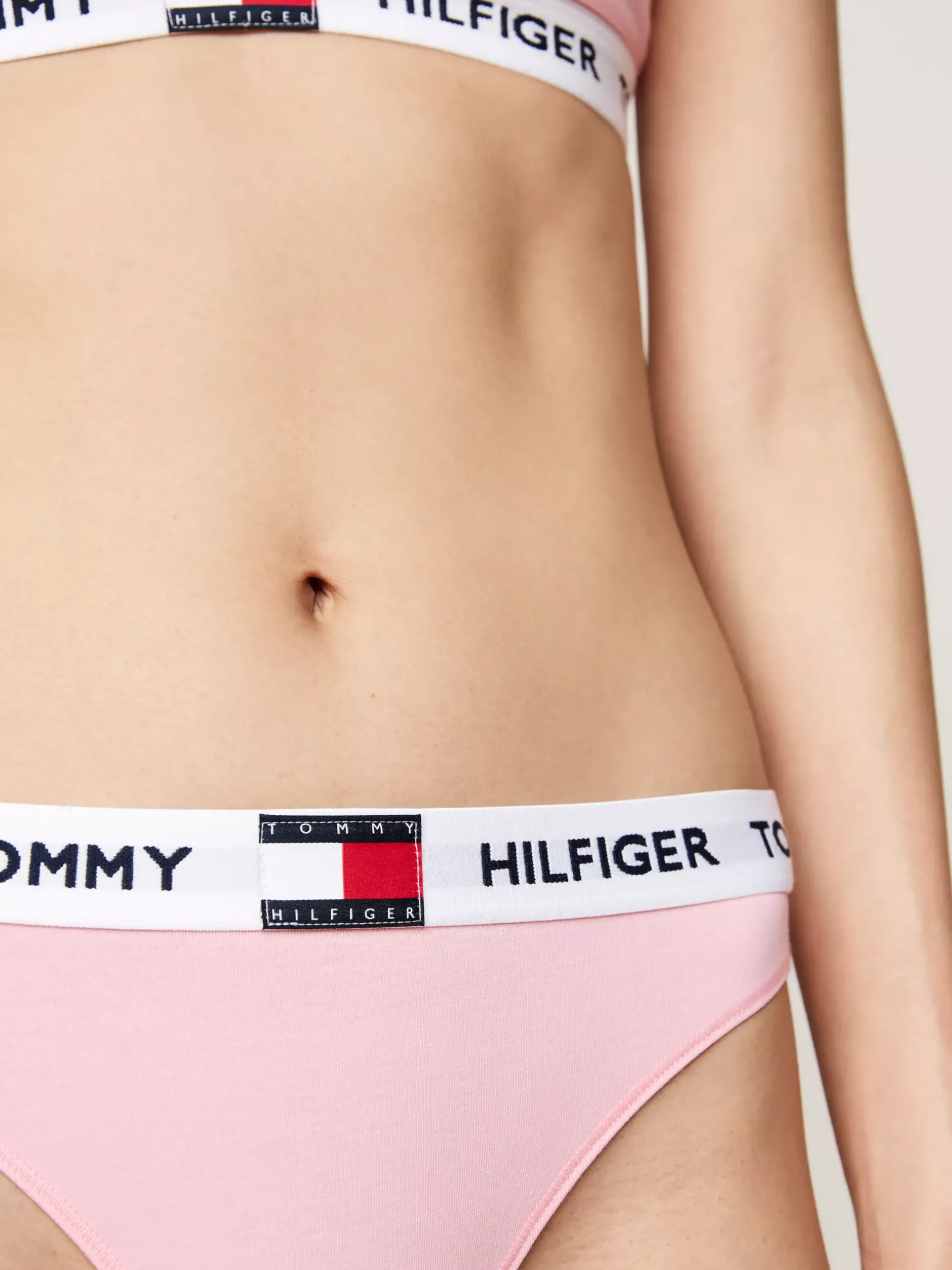 Figi|Bielizna*Tommy Hilfiger Thongi TH Heritage Z Logo BALLET PINK