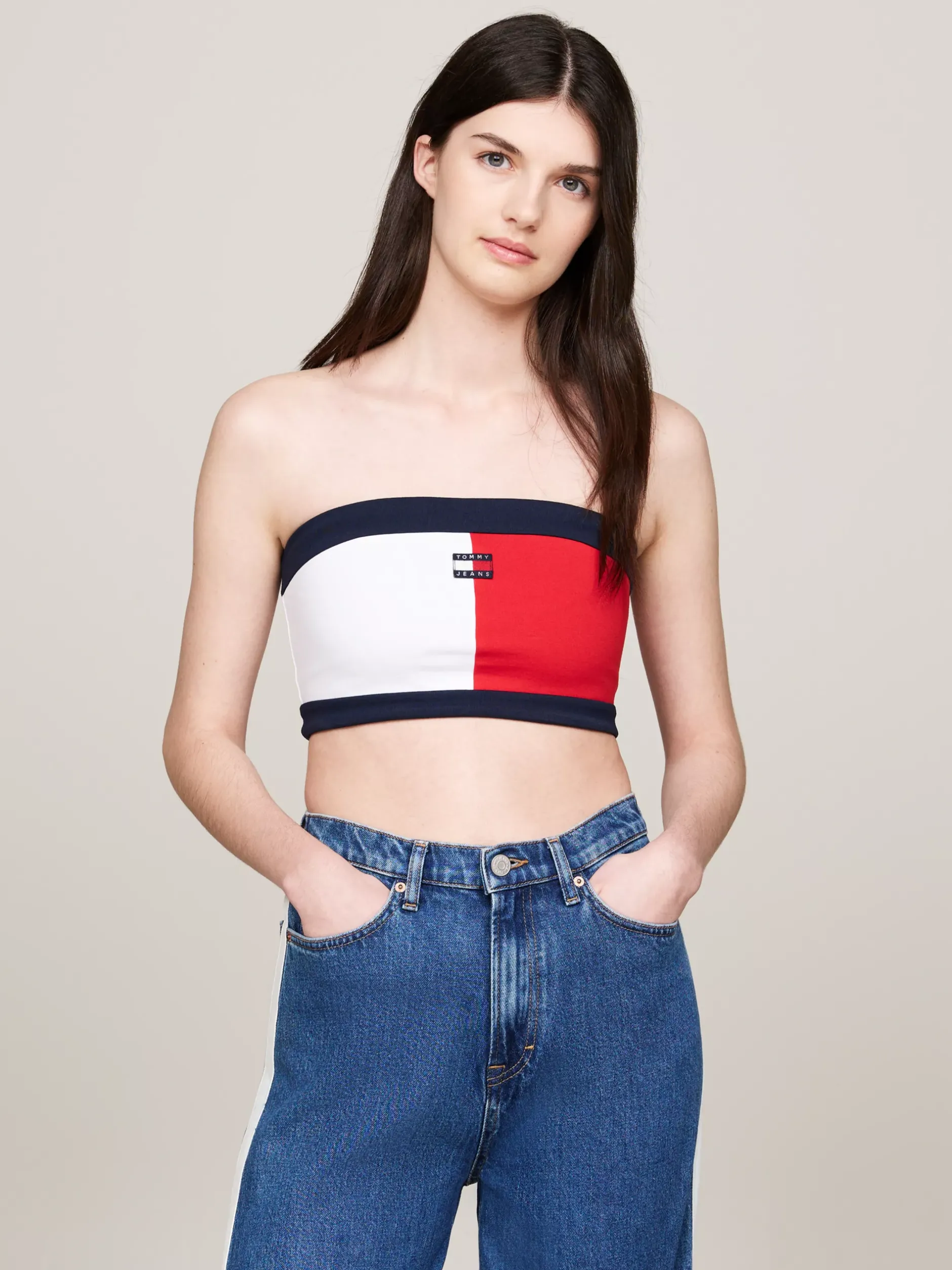 T-Shirty*Tommy Hilfiger Top O Skróconym Kroju Bez Ramiączek Z Naszywką WHITE / MULTI