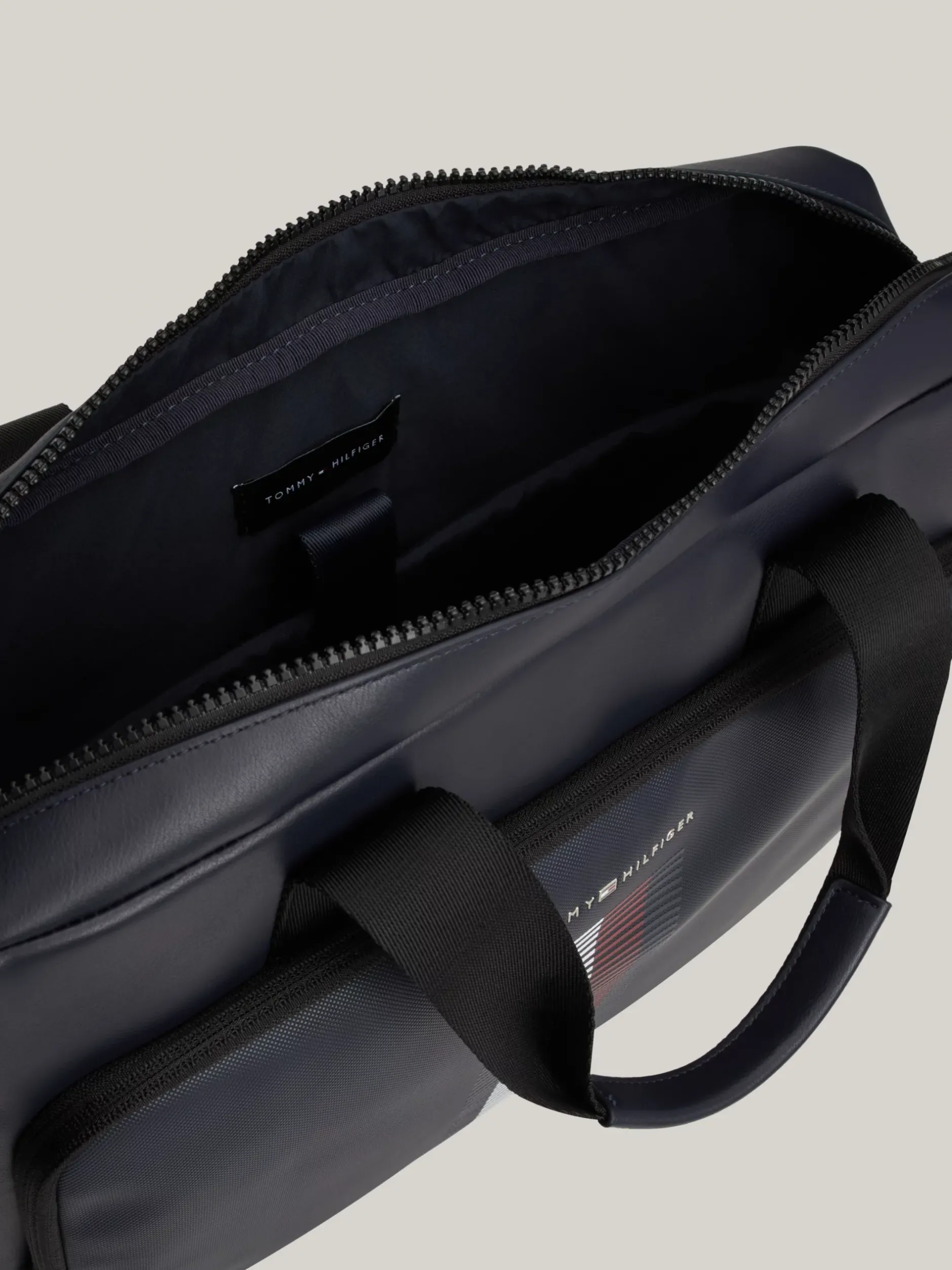 Torby Na Laptopa*Tommy Hilfiger Torba Na Laptopa Z Fakturą Piki Na Kieszonce SPACE BLUE