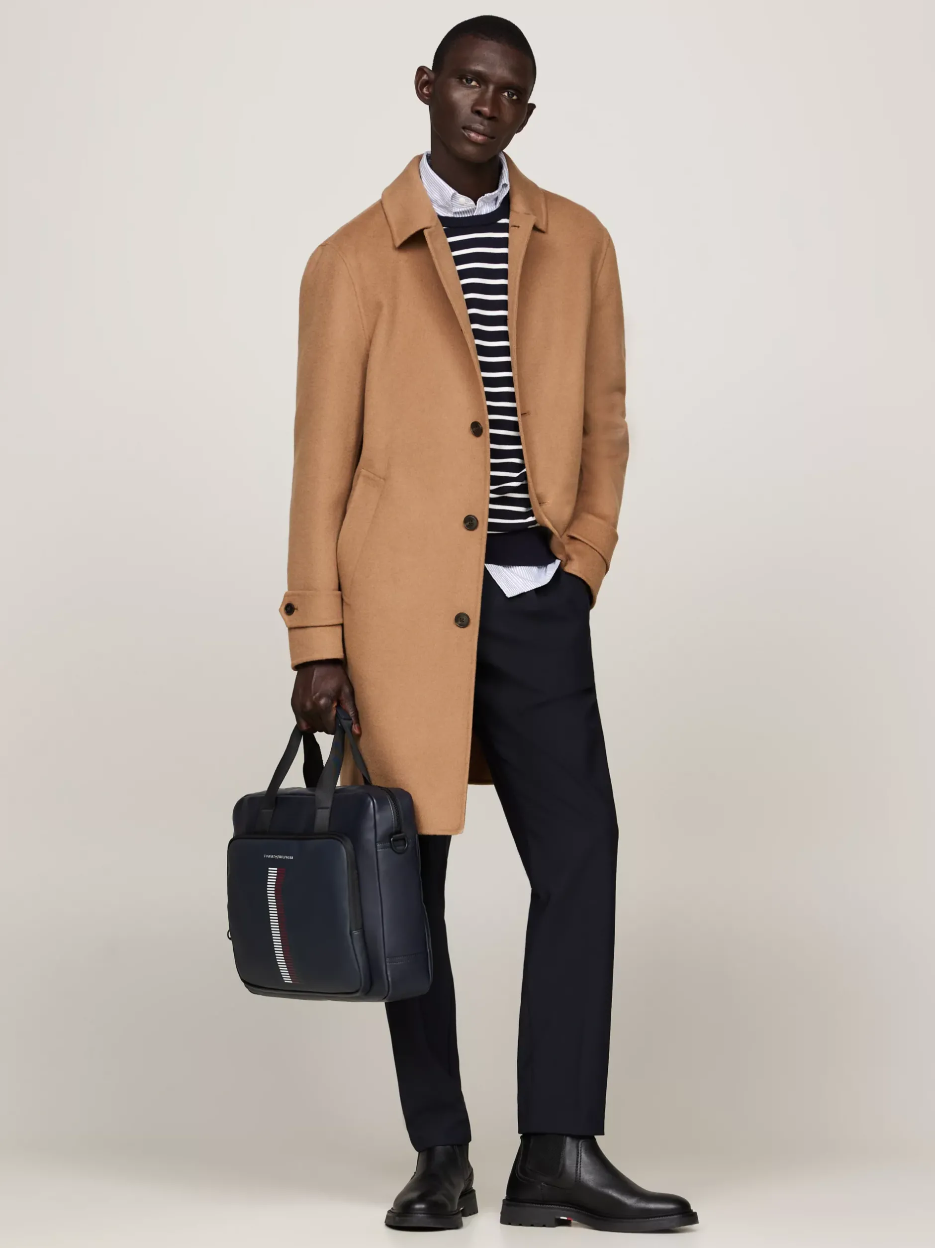 Torby Na Laptopa*Tommy Hilfiger Torba Na Laptopa Z Fakturą Piki Na Kieszonce SPACE BLUE