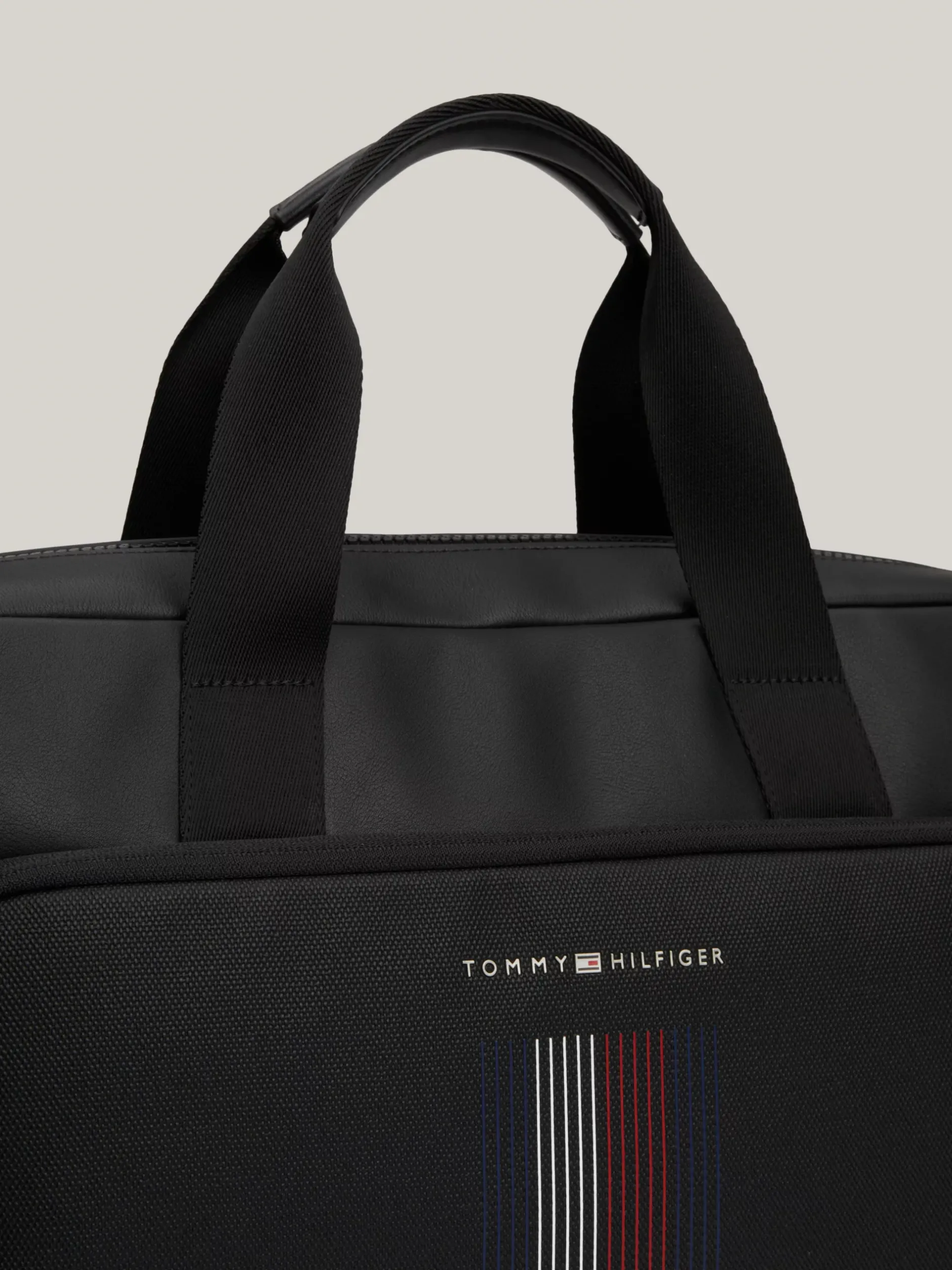 Torby Na Laptopa*Tommy Hilfiger Torba Na Laptopa Z Kontrastową Kieszenią BLACK