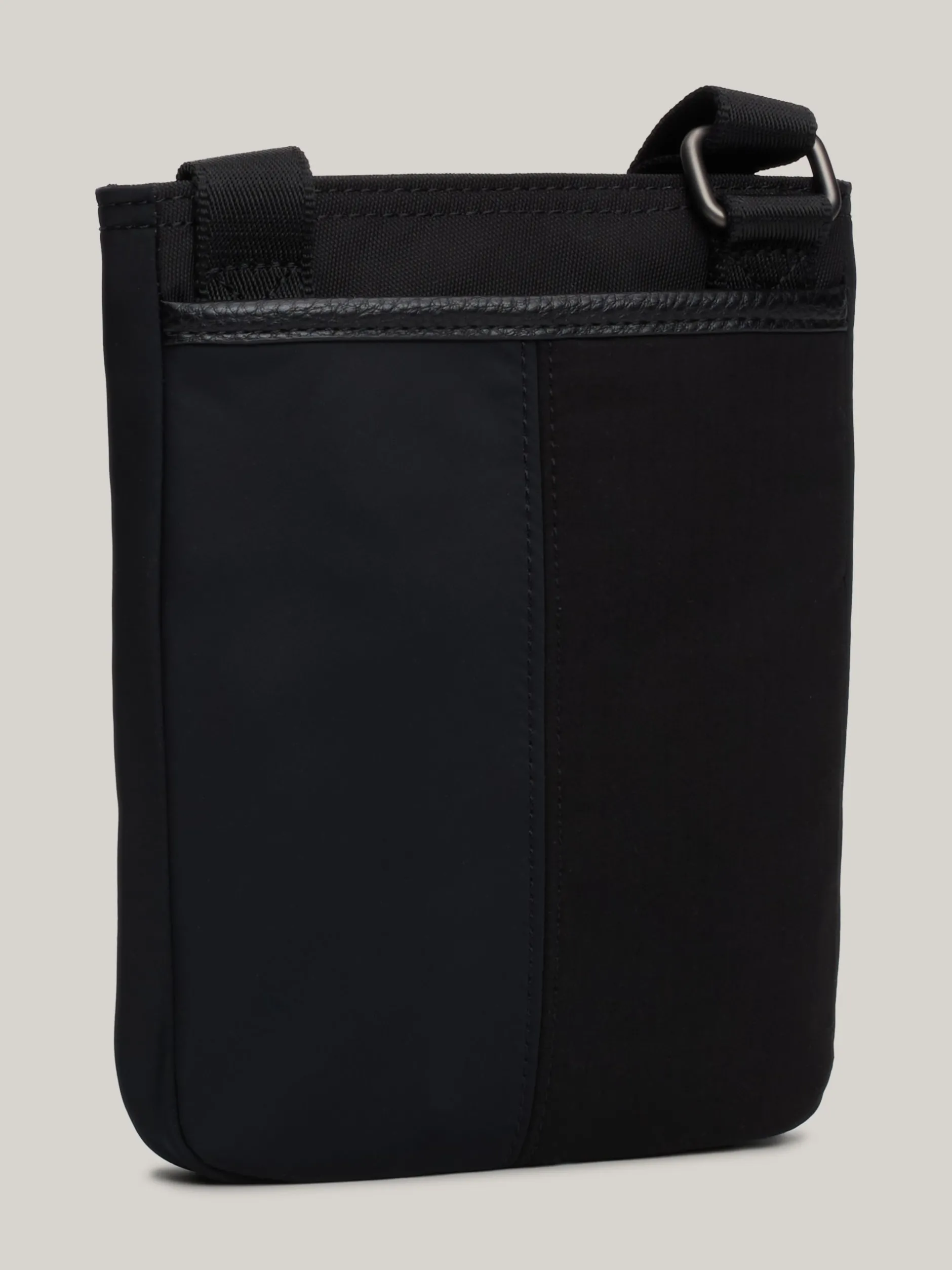 Torebki Na Pasku*Tommy Hilfiger Torba Na Ramię O Mieszanych Fakturach BLACK