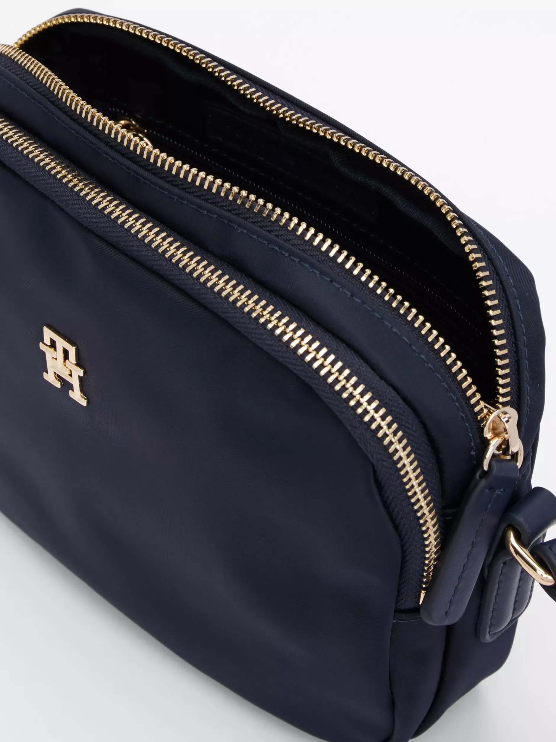 Torebki Na Pasku*Tommy Hilfiger Torba Na Ramię TH Emblem SPACE BLUE