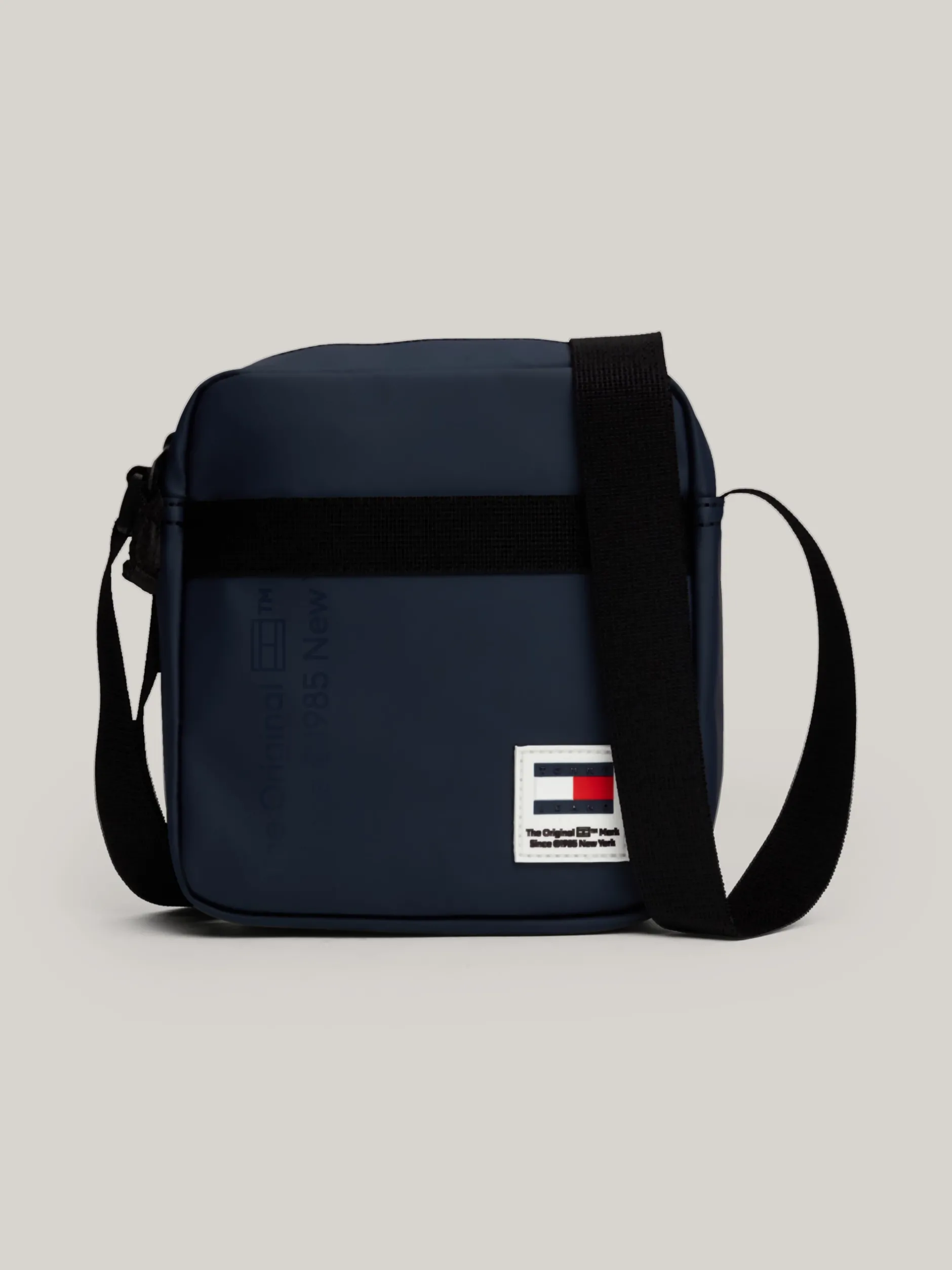 Torebki Na Pasku*Tommy Hilfiger Torba Reporterska Essential Z Logo DARK NIGHT NAVY