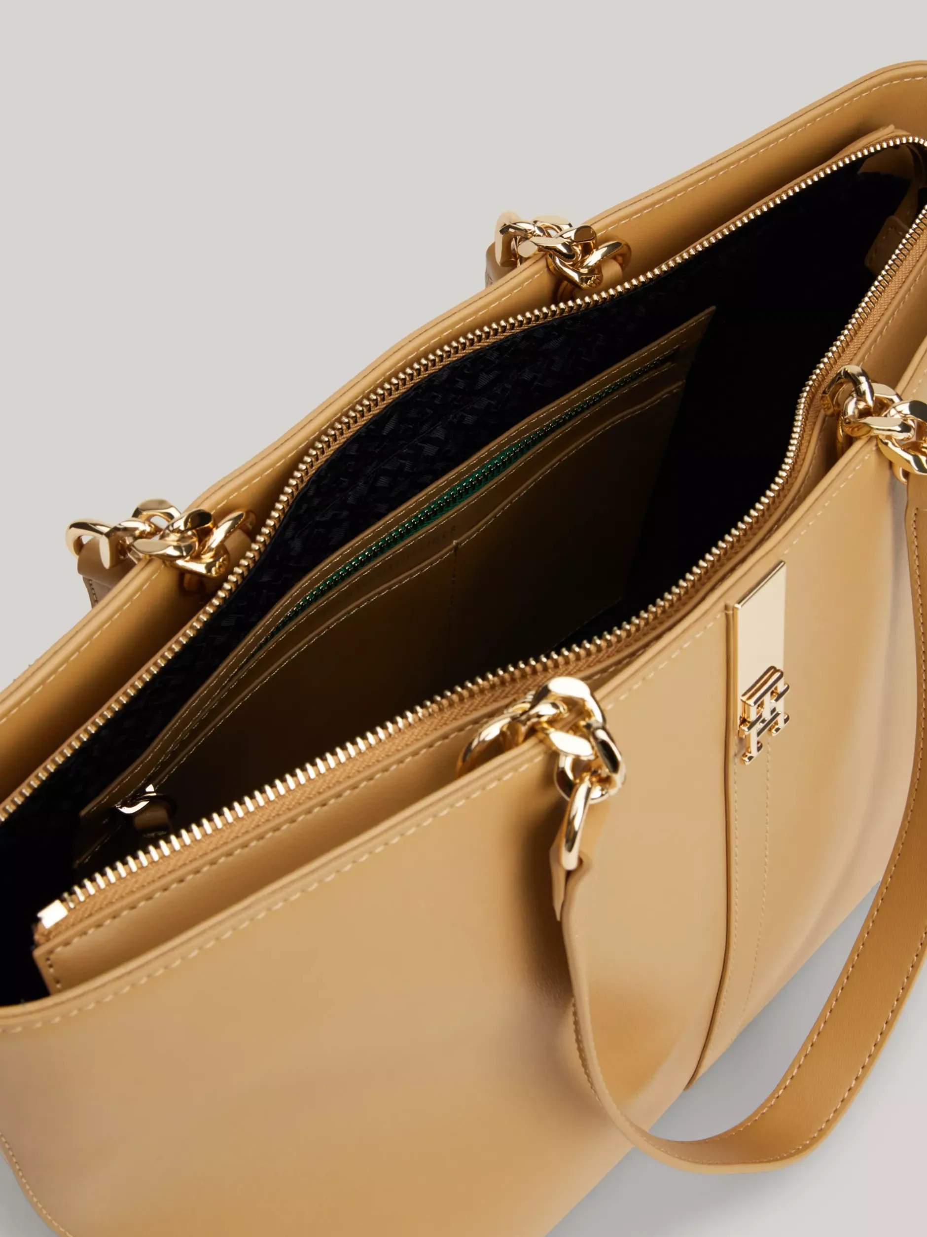 Torebki Tote*Tommy Hilfiger Torba Typu Tote Heritage Z łańcuszkiem CLASSIC KHAKI