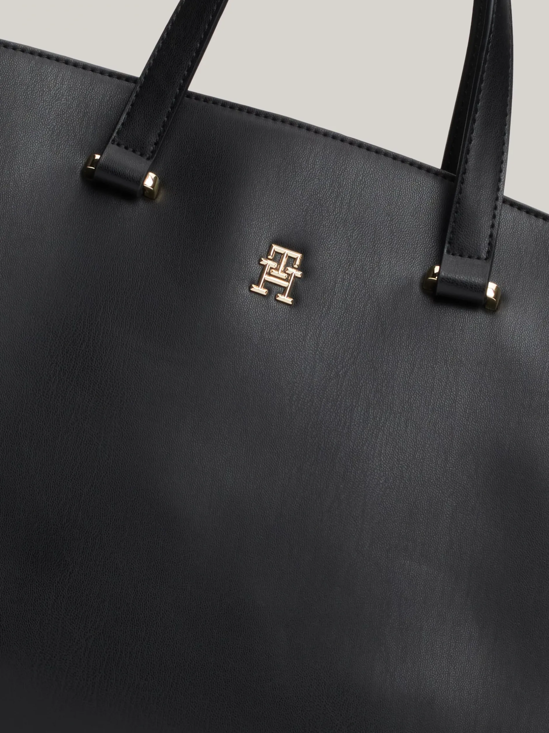 Torebki Tote*Tommy Hilfiger Torba Typu Tote Modern BLACK