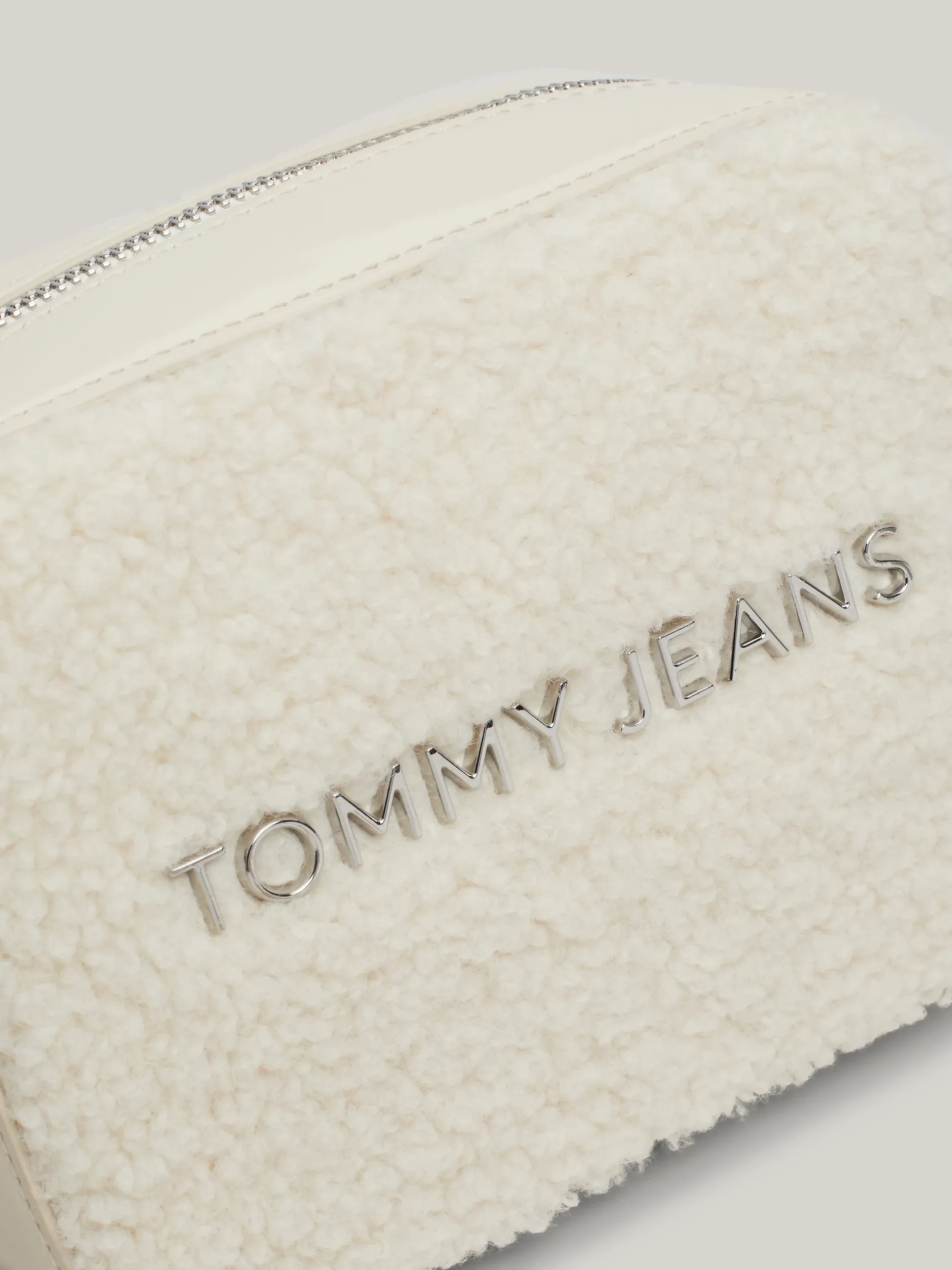 Torebki Na Pasku*Tommy Hilfiger Torebka Essential Z Futerkowej Dzianiny NEWSPRINT