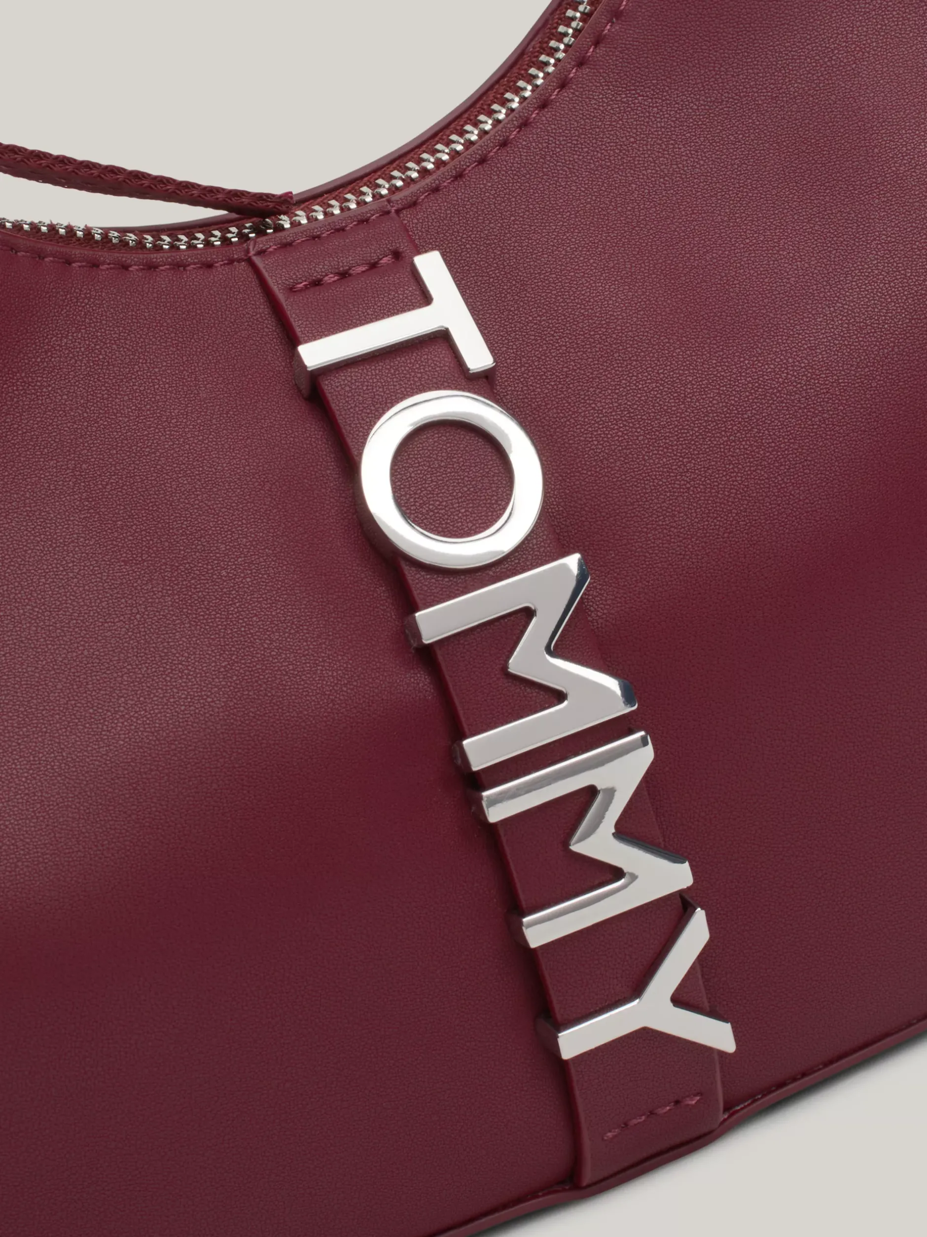 Torby Na Ramię*Tommy Hilfiger Torebka Na Ramię City Z Metalowym Logo DEEP ROUGE