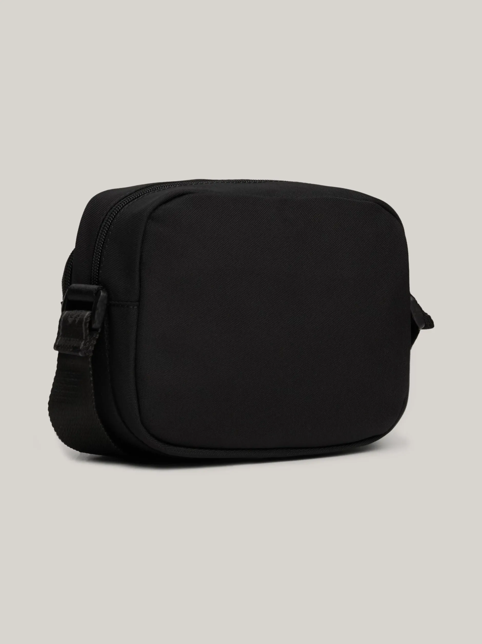 Torebki Na Pasku*Tommy Hilfiger Torebka Na Ramię Essential Z Logo BLACK