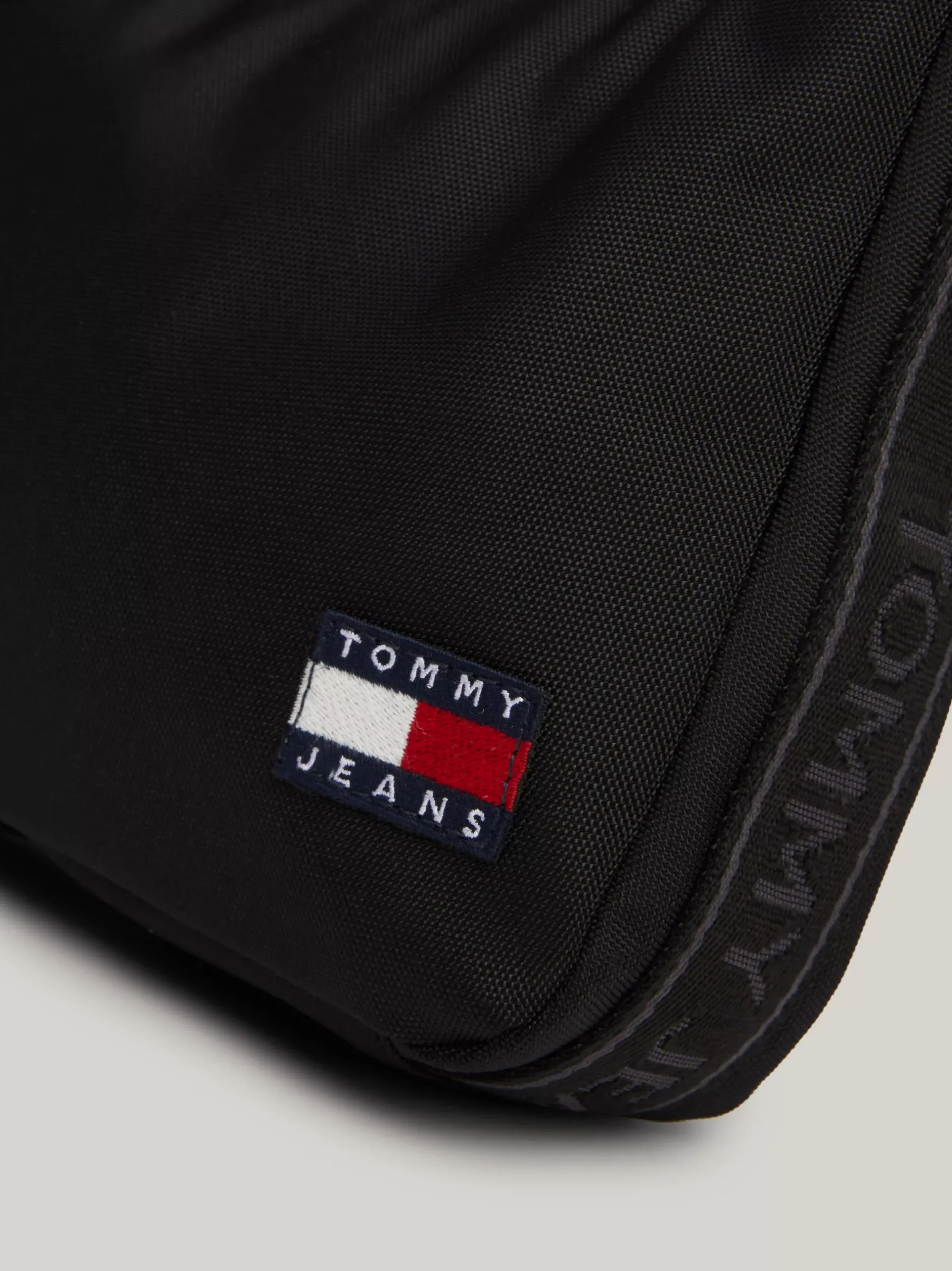 Torby Na Ramię*Tommy Hilfiger Torebka Na Ramię Essential Z Powtórzonym Logo BLACK