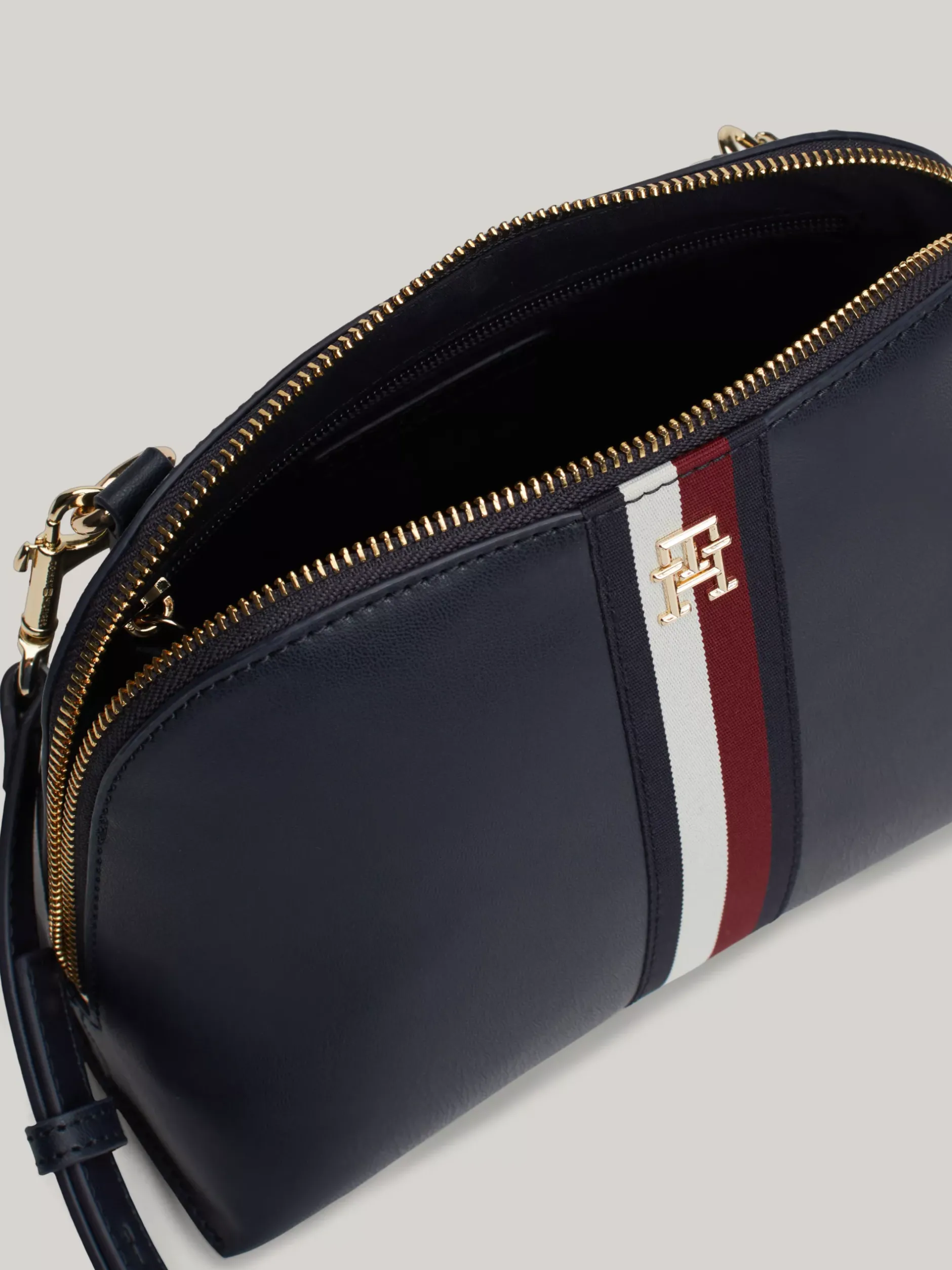 Torebki Na Pasku*Tommy Hilfiger Torebka Na Ramię Modern SPACE BLUE