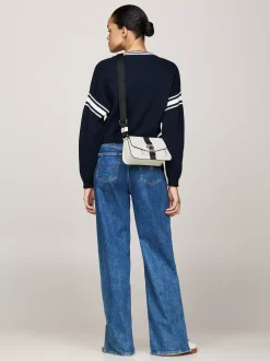 Torebki Na Pasku*Tommy Hilfiger Torebka Na Ramię Z Klapką ANCIENT WHITE