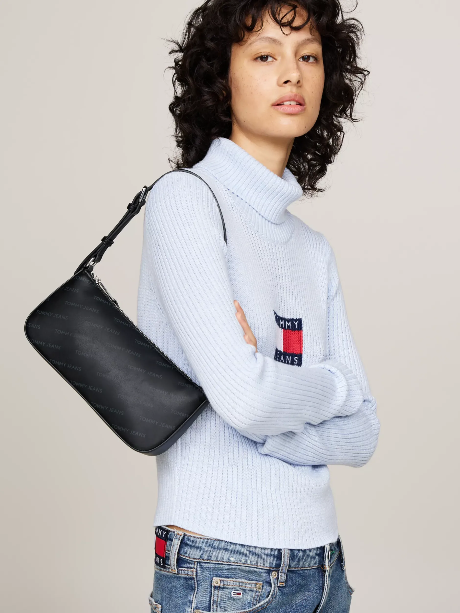 Torby Na Ramię*Tommy Hilfiger Torebka Na Ramię Z Nadrukiem Essential BLACK ALLOVER