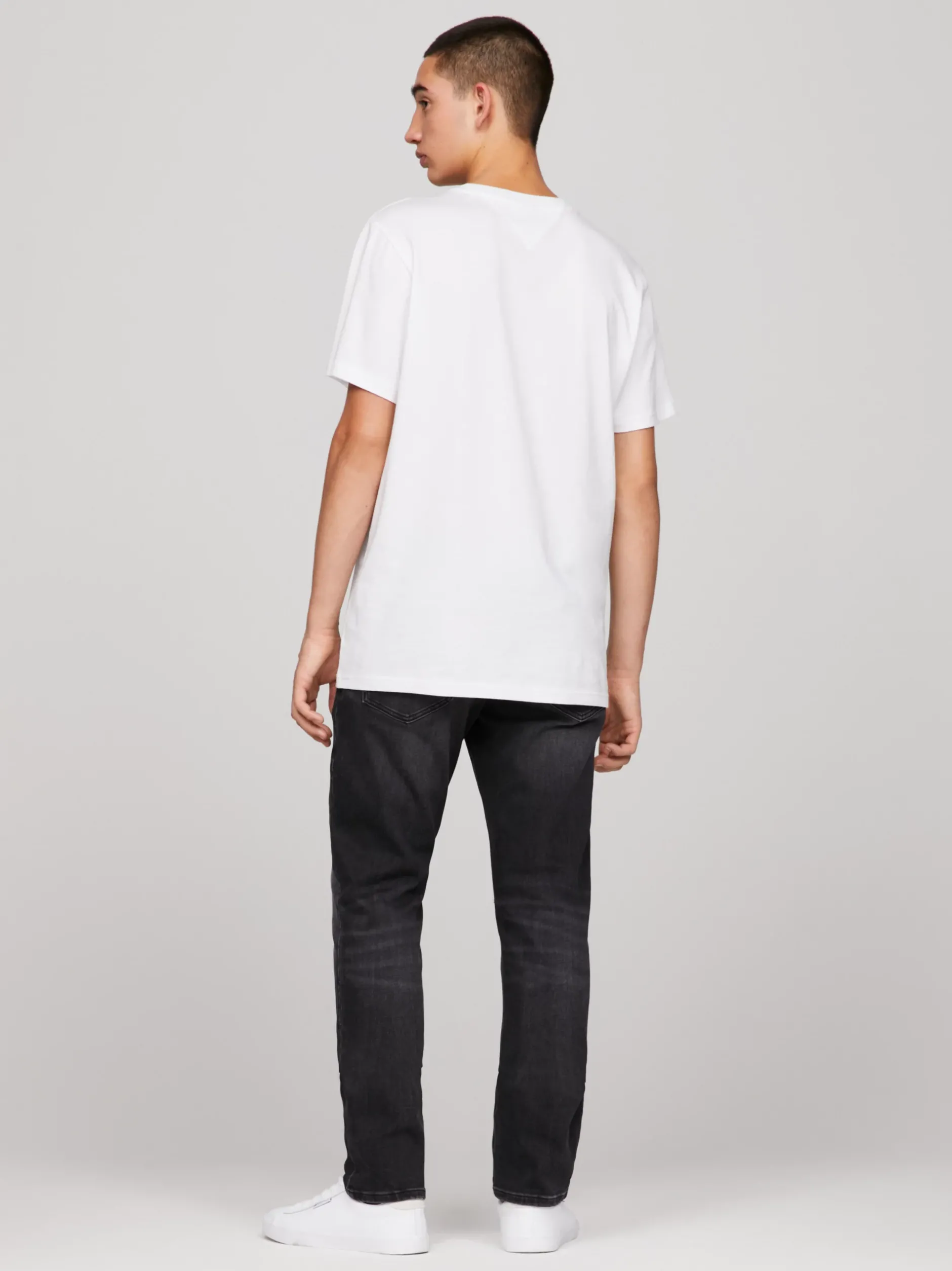 T-Shirty*Tommy Hilfiger T-shirt Essential O Dopasowanym Kroju Z Logo WHITE