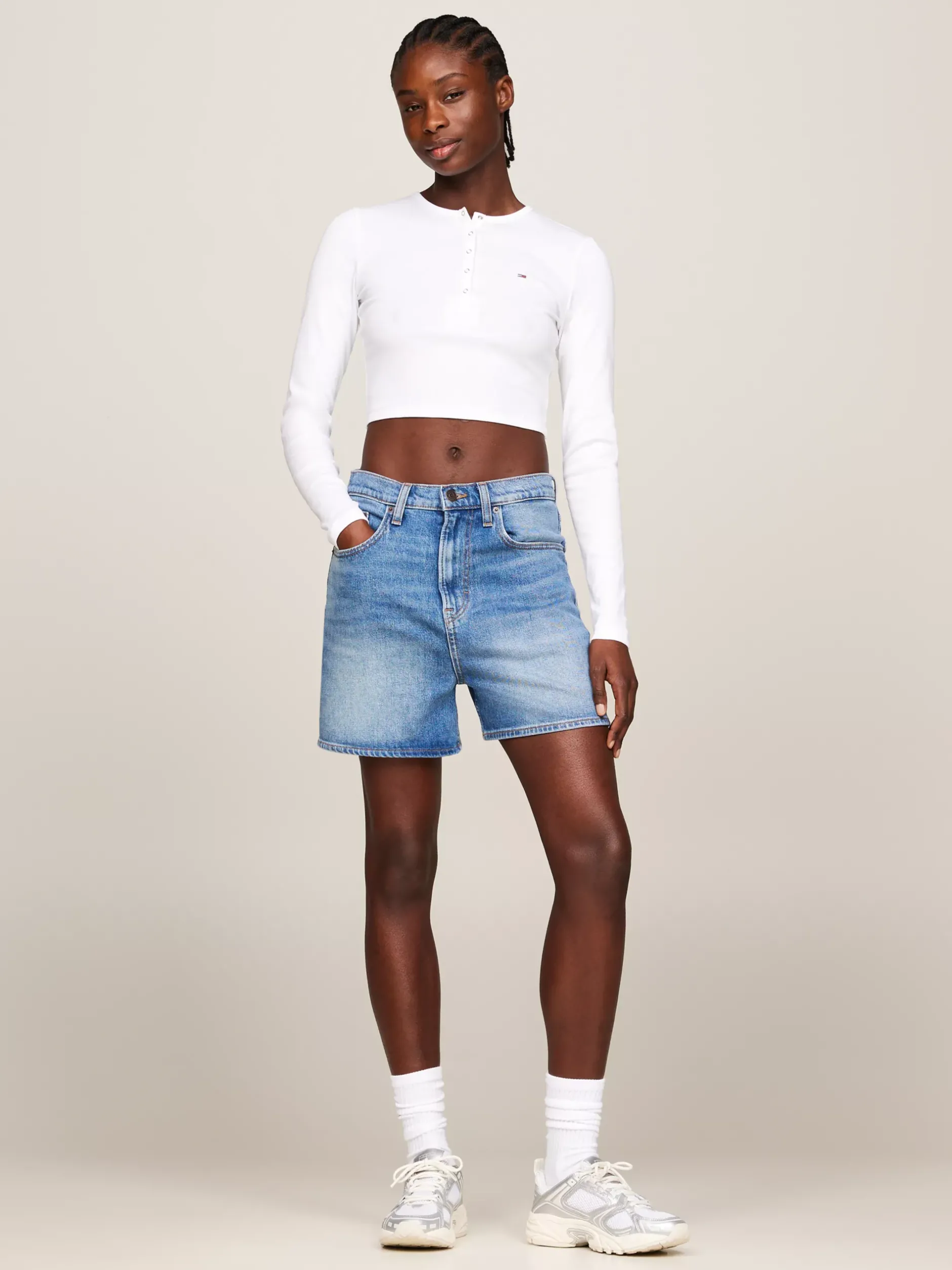 T-Shirty*Tommy Hilfiger T-shirt O Skróconym Kroju Z Długim Rękawem WHITE
