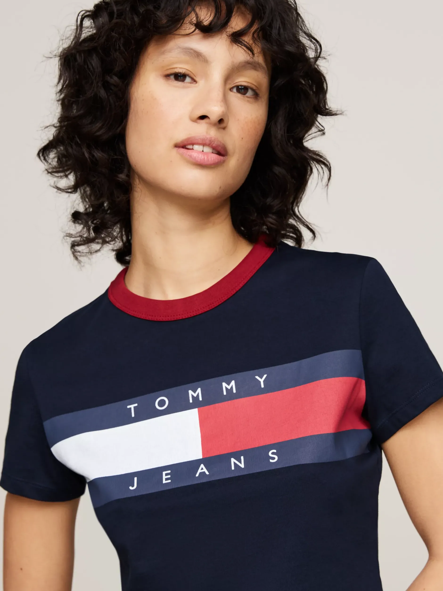 T-Shirty*Tommy Hilfiger T-shirt O Skróconym Wąskim Kroju DARK NIGHT NAVY