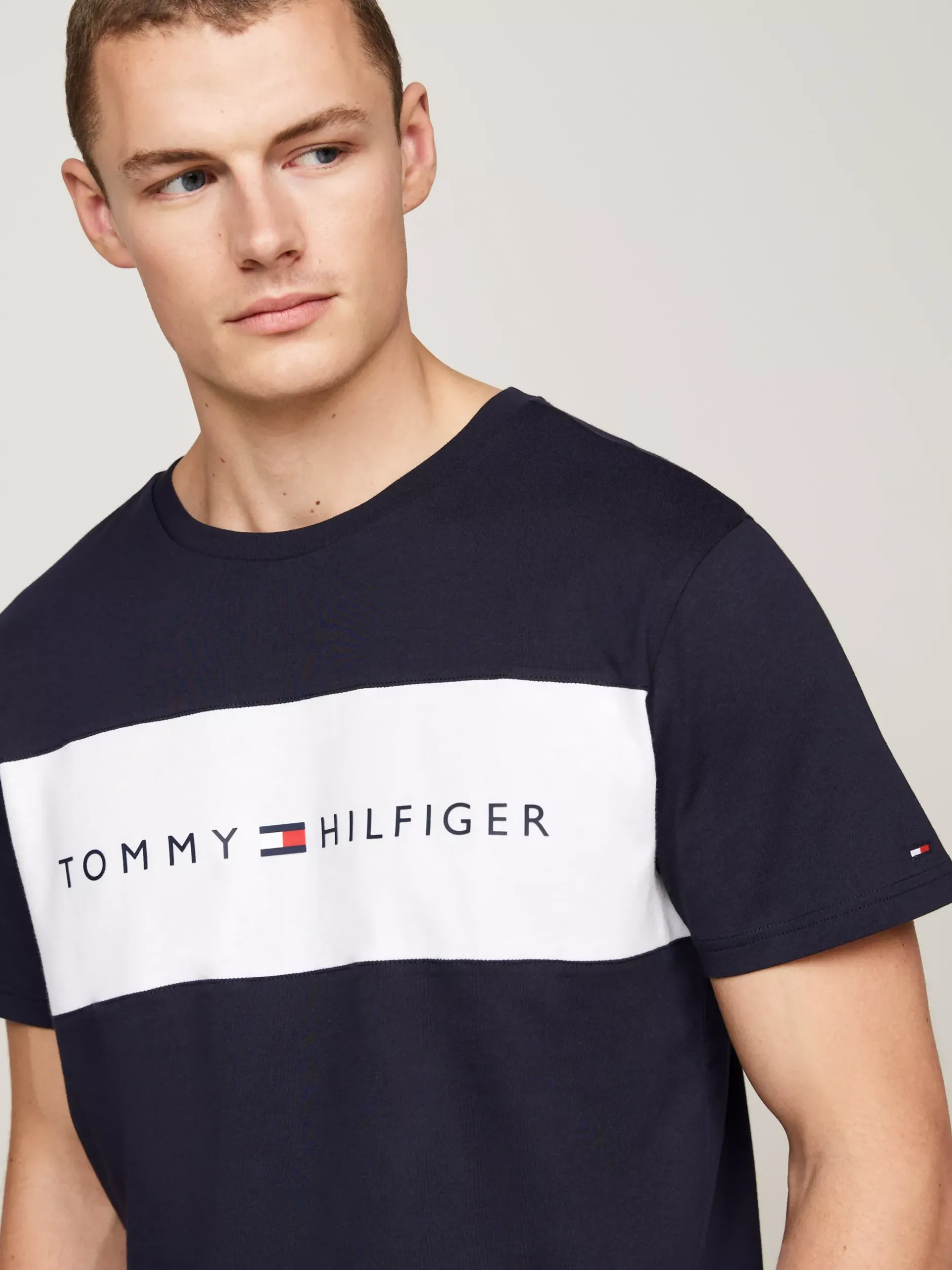 Stroje Domowe*Tommy Hilfiger T-shirt TH Original Z Blokami Kolorów DESERT SKY