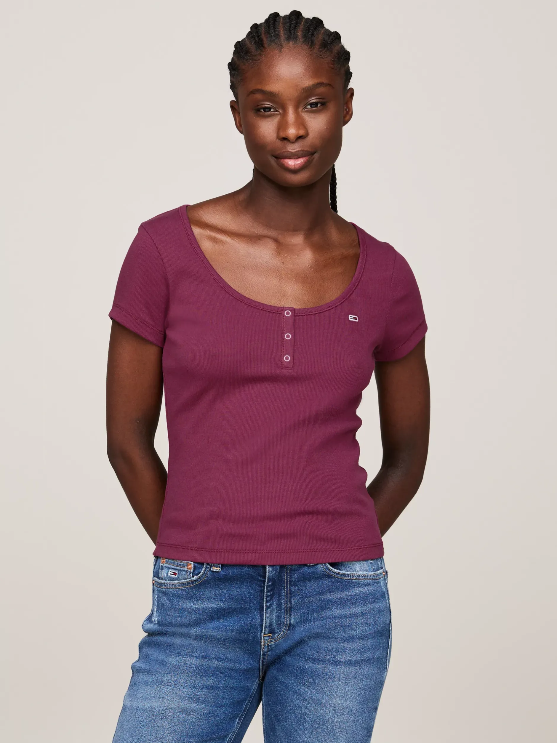 T-Shirty*Tommy Hilfiger T-shirt Z Dekoltem W Kształcie Litery U VALLEY GRAPE