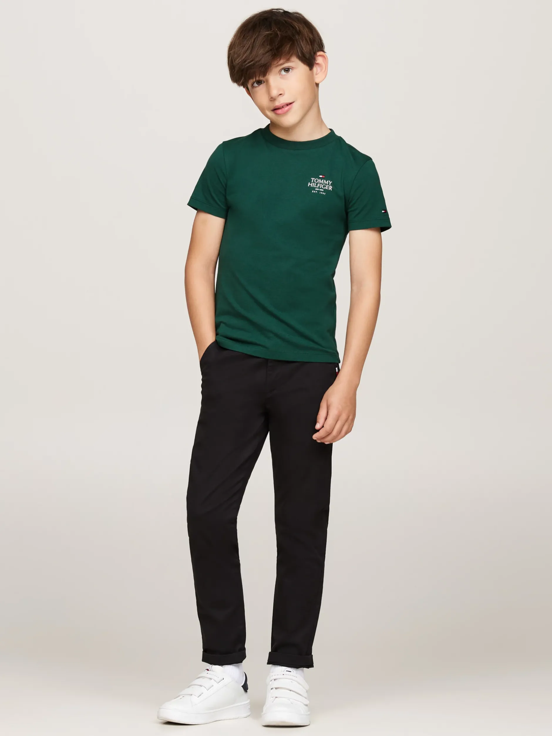 T-Shirty I Koszulki Polo*Tommy Hilfiger T-shirt Z Logo Hilfiger I Okrągłym Dekoltem ORNAMENTAL GREEN