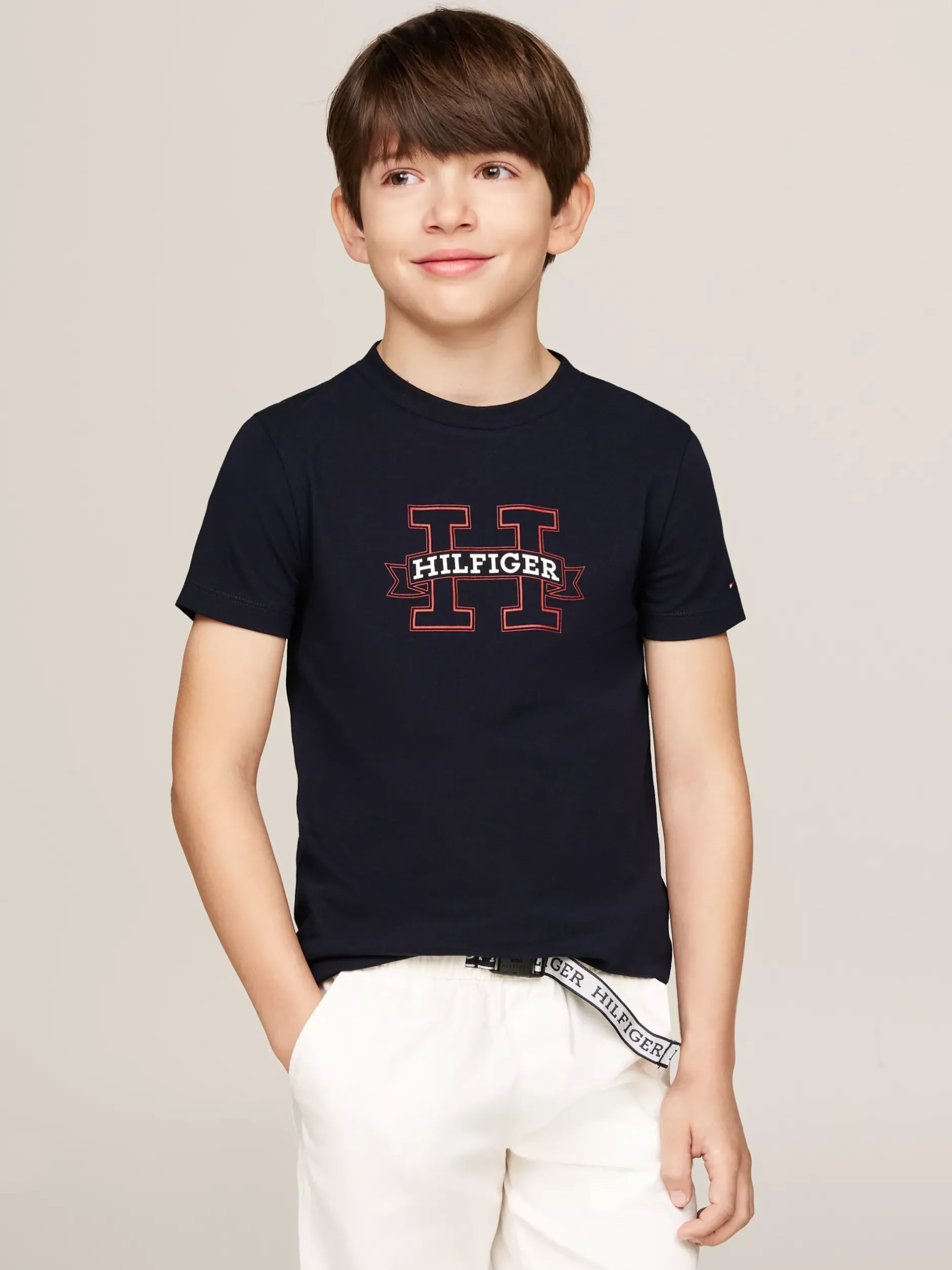 T-Shirty I Koszulki Polo*Tommy Hilfiger T-shirt Z Logo Hilfiger Wykonanym Czcionką Monotypową DESERT SKY