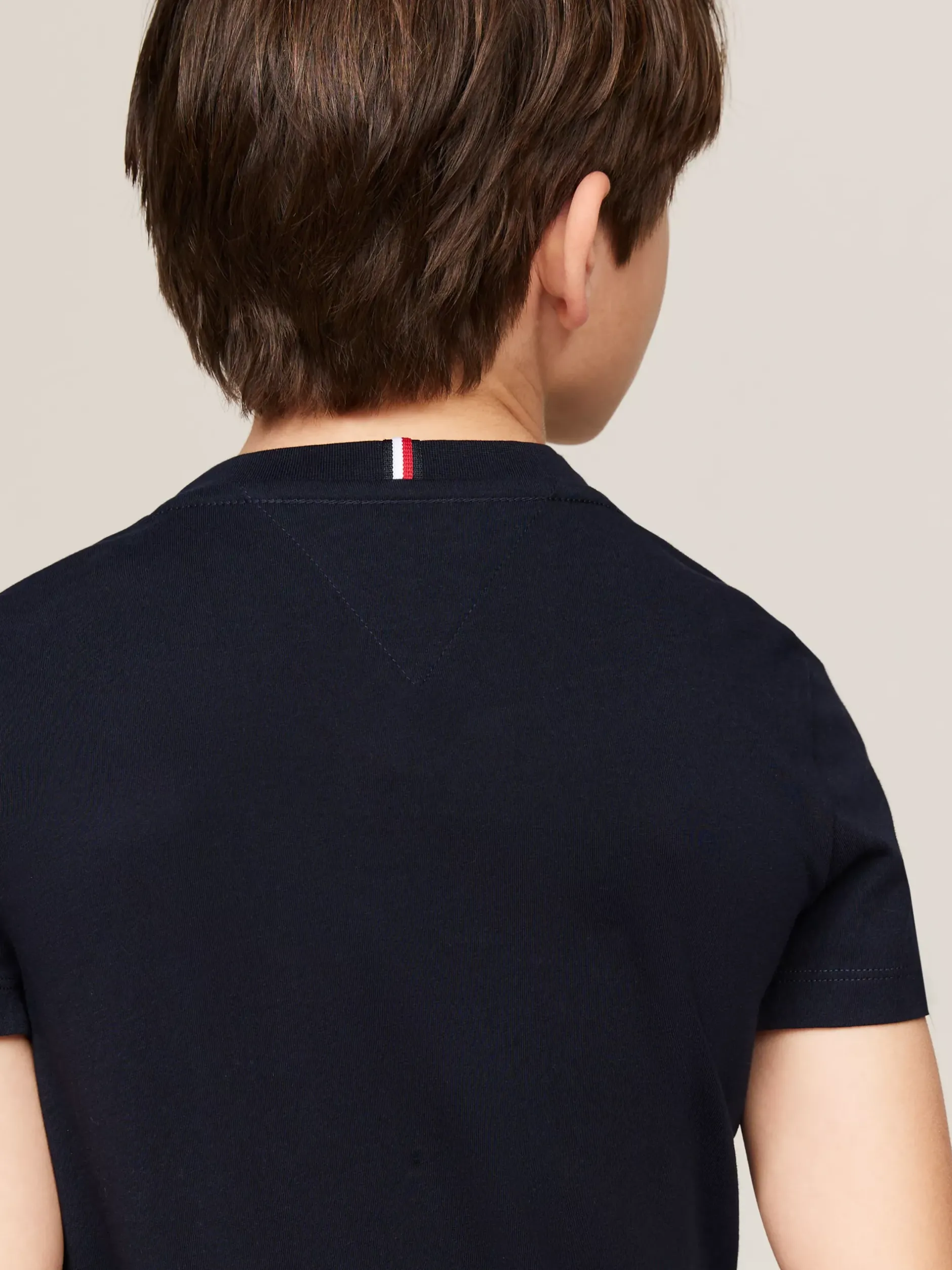 T-Shirty I Koszulki Polo*Tommy Hilfiger T-shirt Z Logo Hilfiger Wykonanym Czcionką Monotypową DESERT SKY