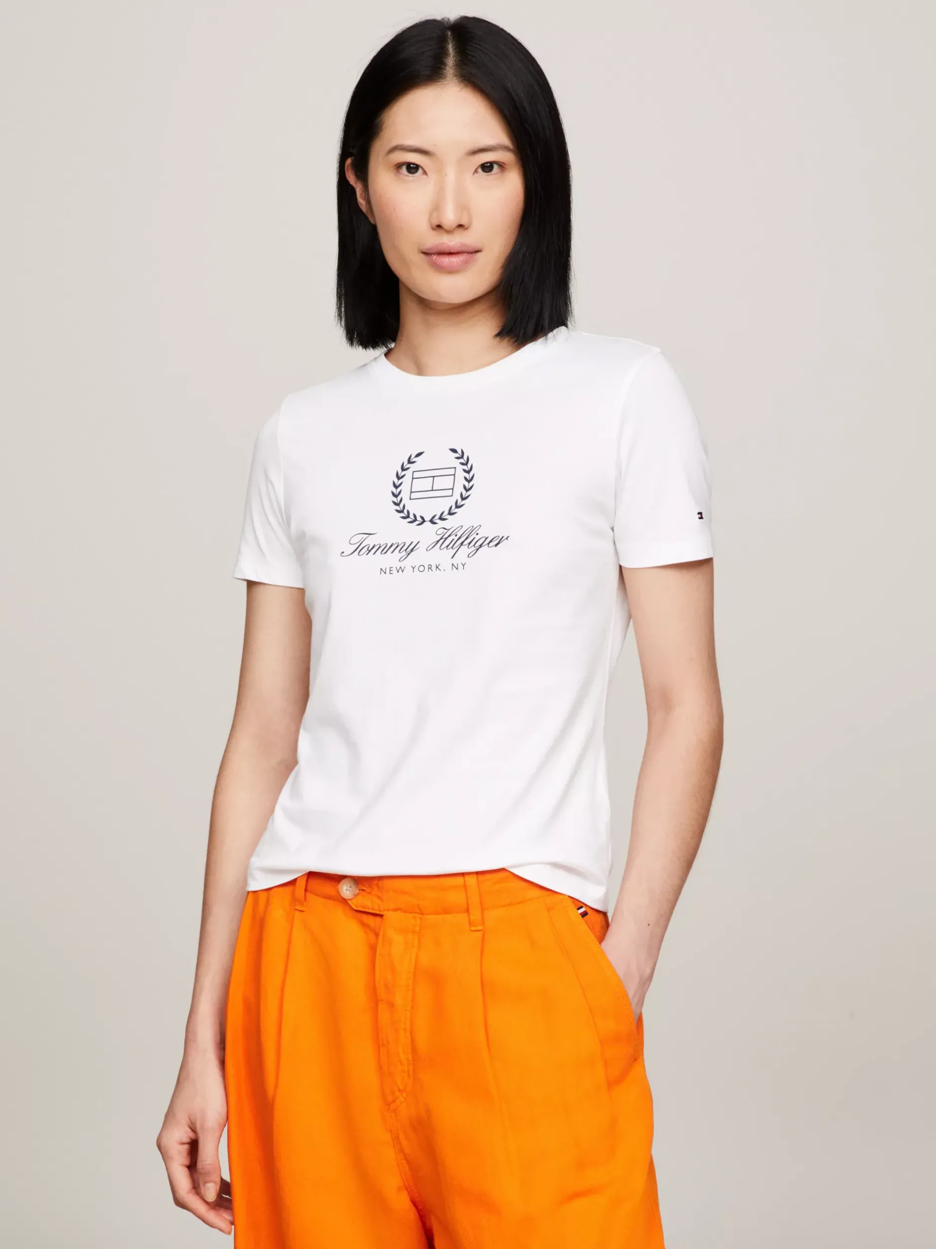 T-Shirty*Tommy Hilfiger T-shirt Z Logo I Okrągłym Dekoltem TH OPTIC WHITE
