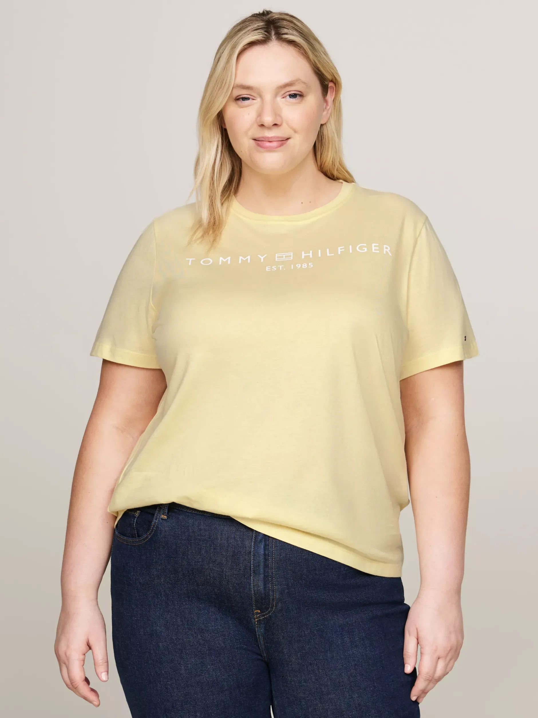 T-Shirty*Tommy Hilfiger T-shirt Z Logo Z Flagą Curve LEMON ZEST