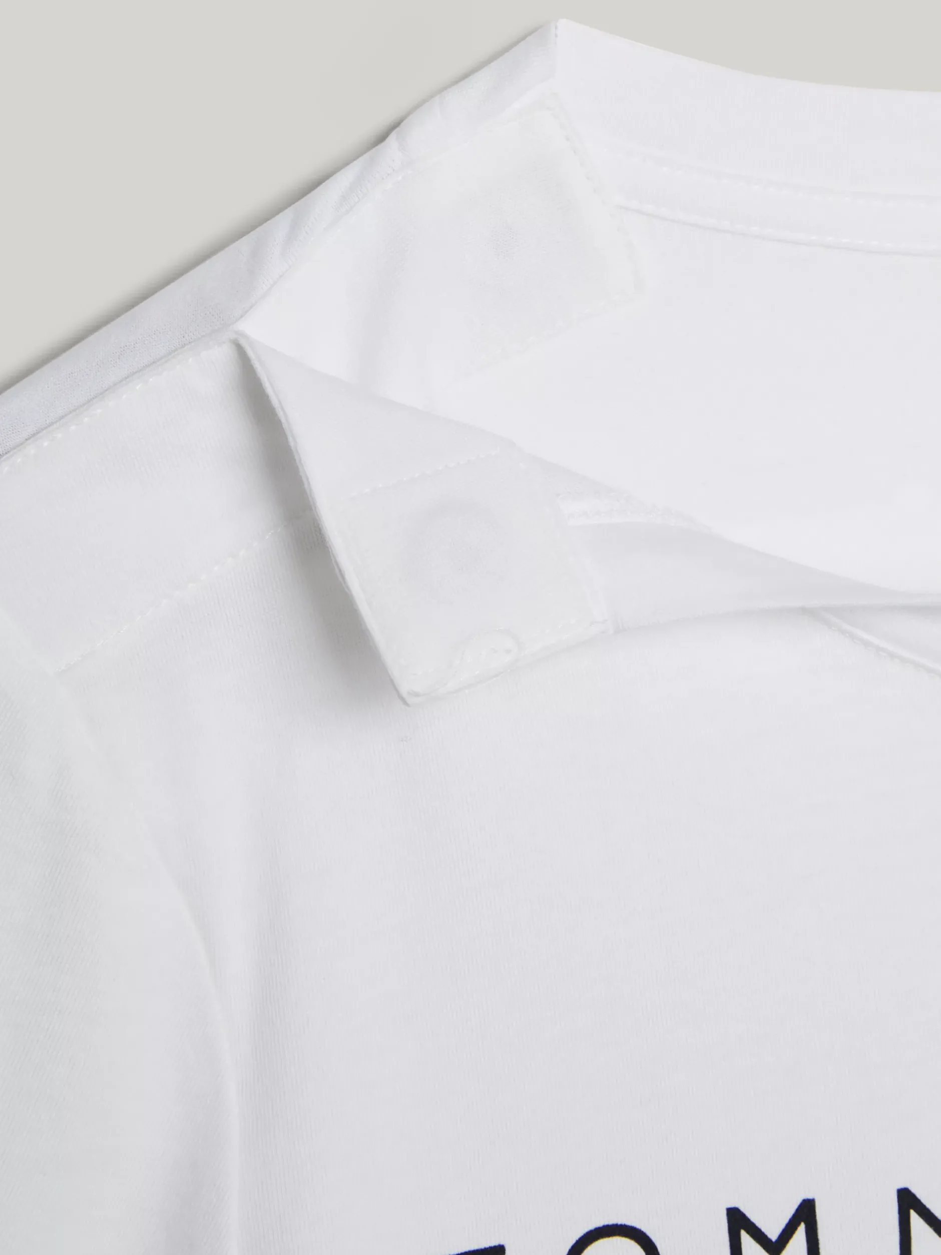 T-Shirty*Tommy Hilfiger T-shirt Z Logo Z Kolekcji Adaptive TH OPTIC WHITE