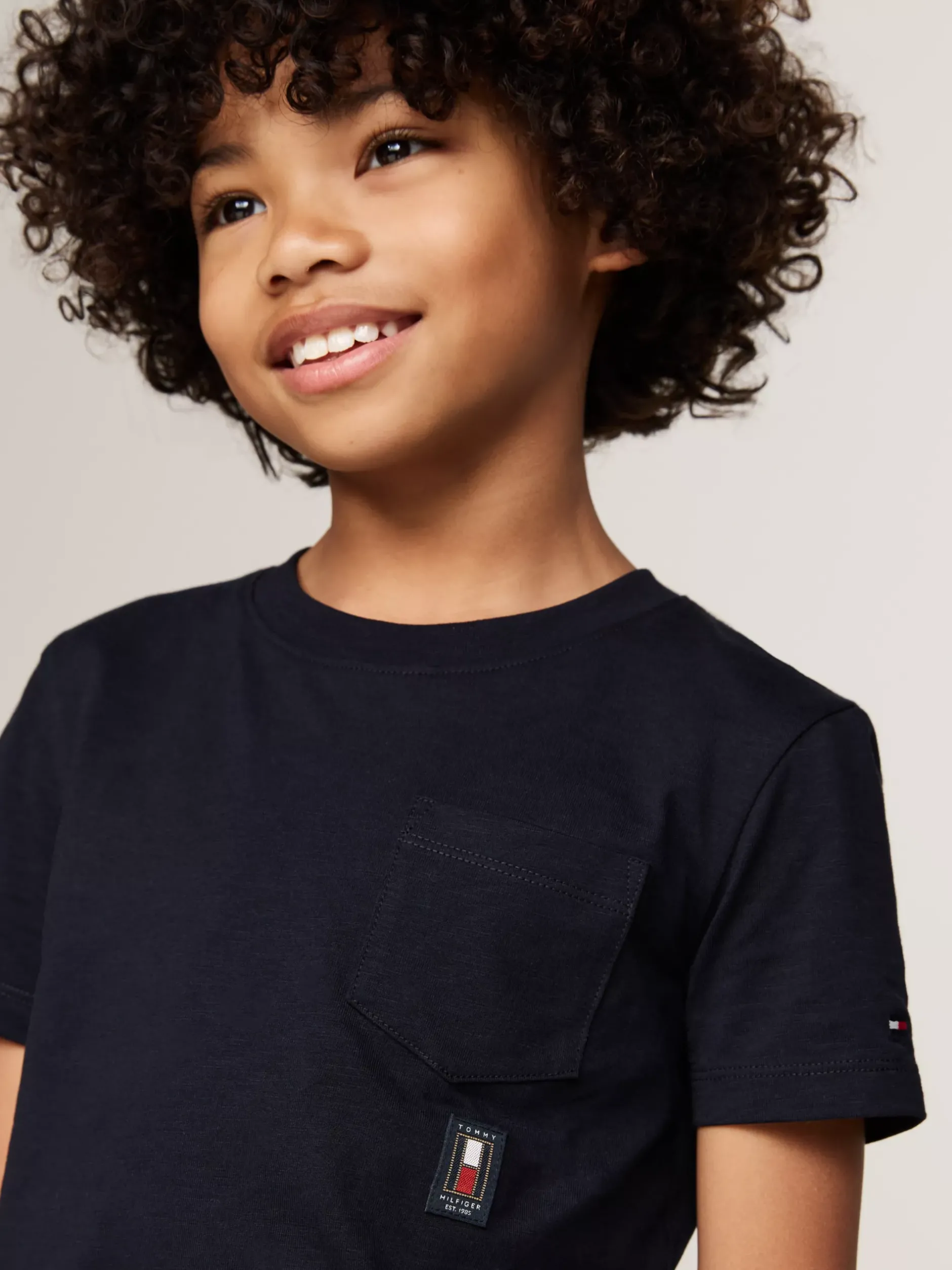 T-Shirty I Koszulki Polo*Tommy Hilfiger T-shirt Z Okrągłym Dekoltem I Kieszonką DESERT SKY