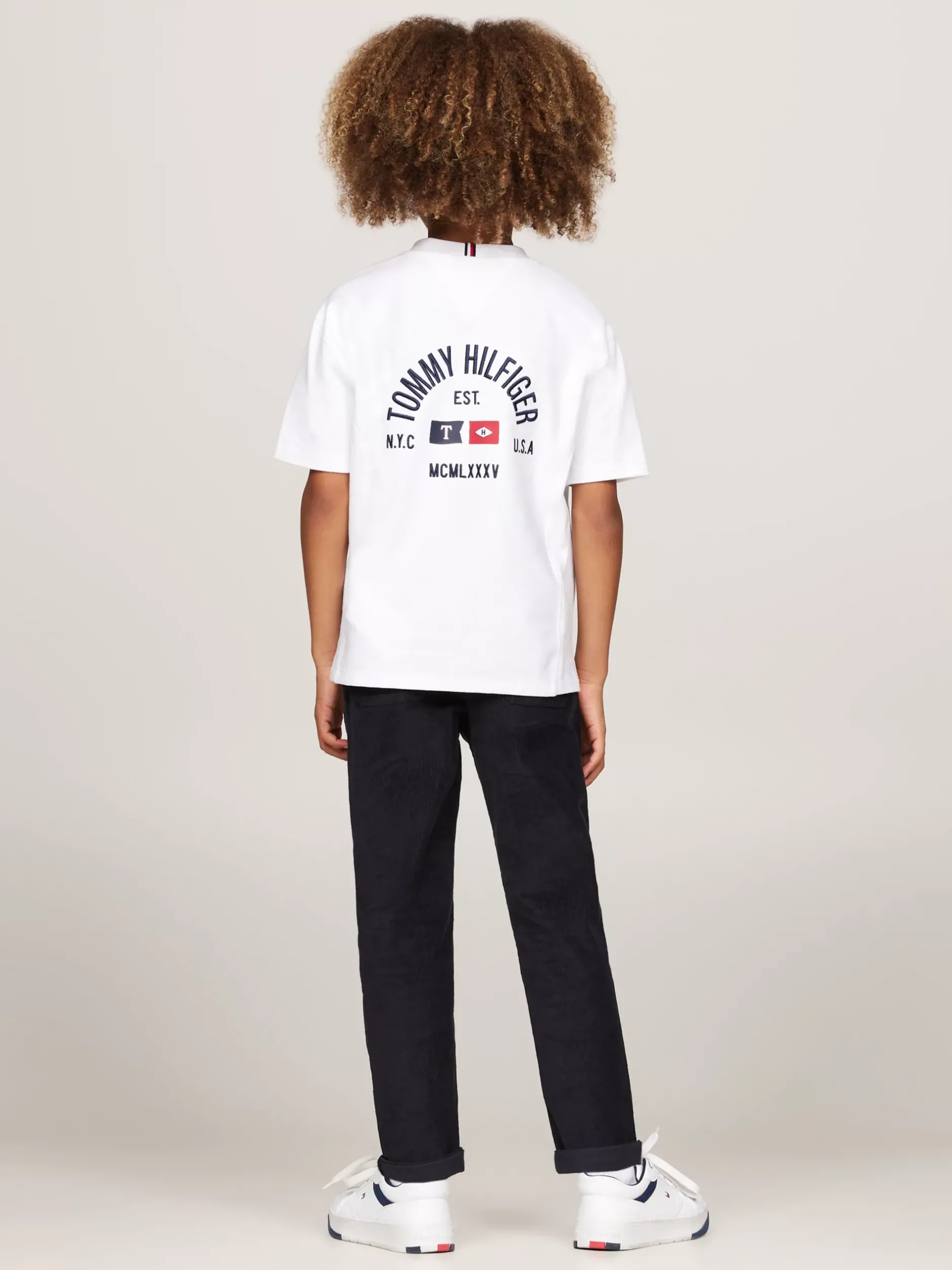 T-Shirty I Koszulki Polo*Tommy Hilfiger T-shirt Z Okrągłym Dekoltem I Logo Na Plecach WHITE