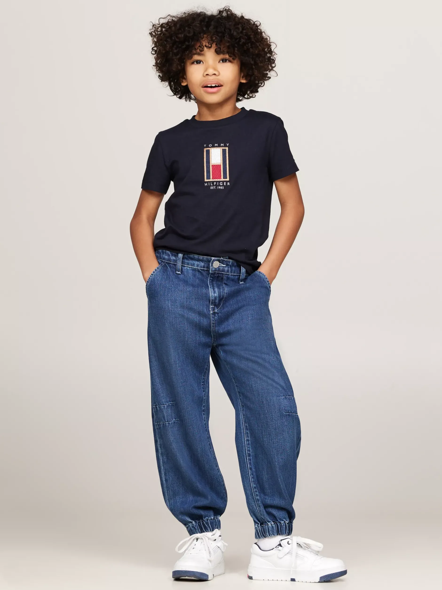 T-Shirty I Koszulki Polo*Tommy Hilfiger T-shirt Z Okrągłym Dekoltem I Logo Z Flagą DESERT SKY