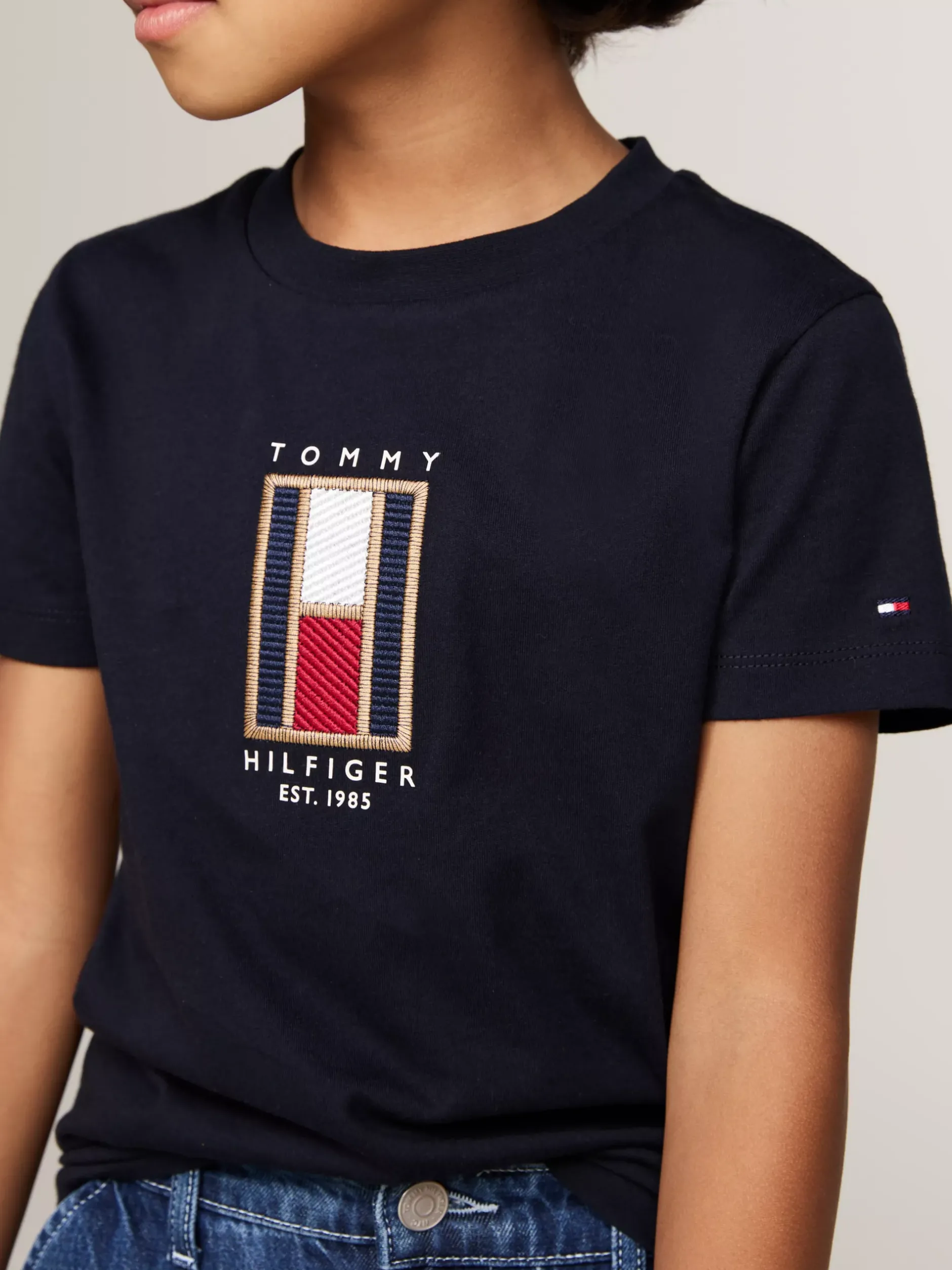 T-Shirty I Koszulki Polo*Tommy Hilfiger T-shirt Z Okrągłym Dekoltem I Logo Z Flagą DESERT SKY